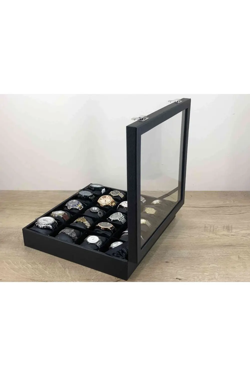 20'li Üstü Camlı Der Kaplı Takı Kolye Halhal Ziynet Kol Saati Kut