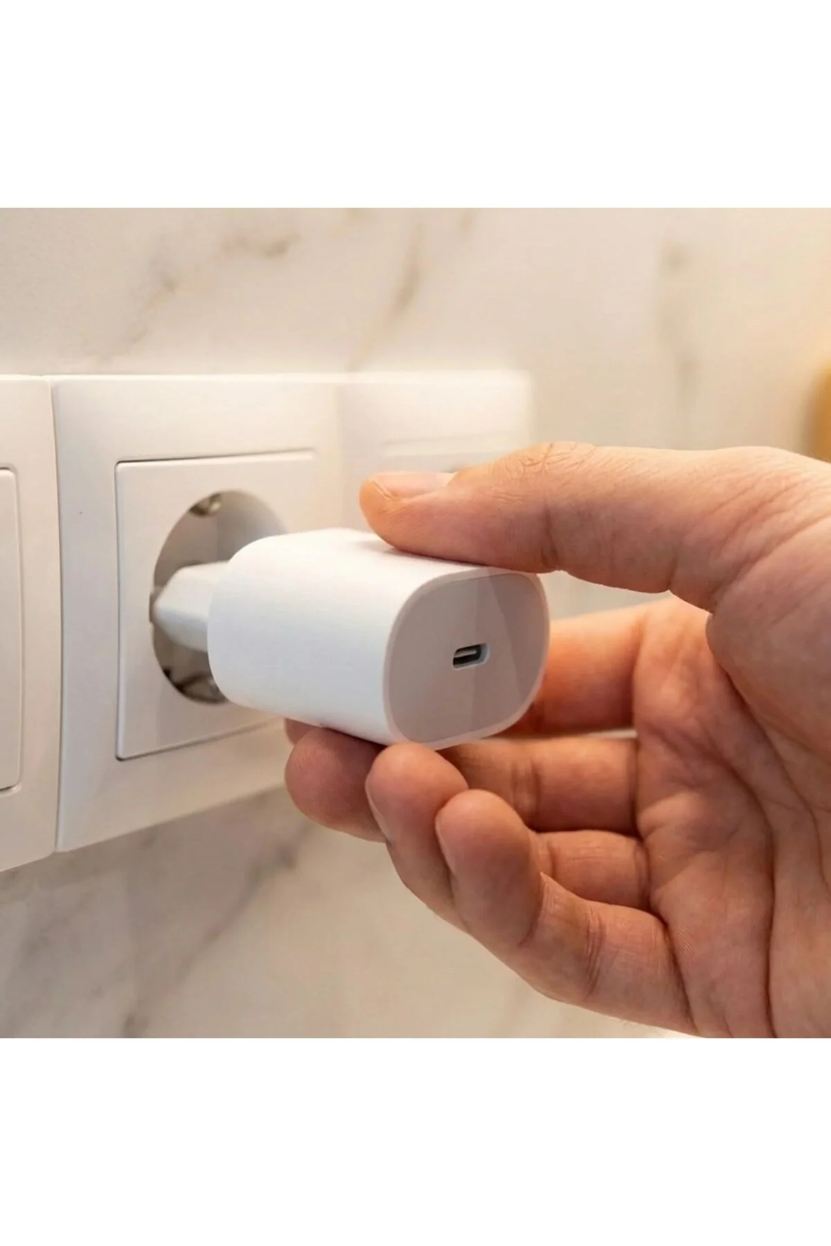 20W USB-C Hızlı Şarj Adaptörü – Power Delivery (PD) Destekli Güç Adaptörü, Güvenli Şarj Başlığı - Görsel 3