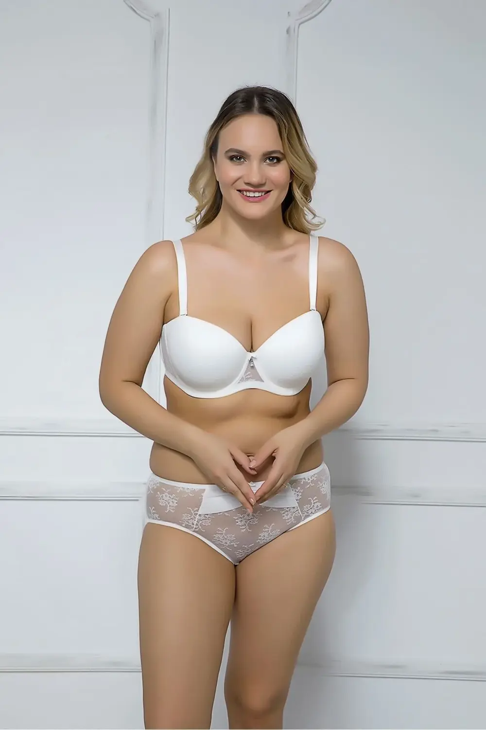 2133 Desteksiz Straplez Sütyen Ekru