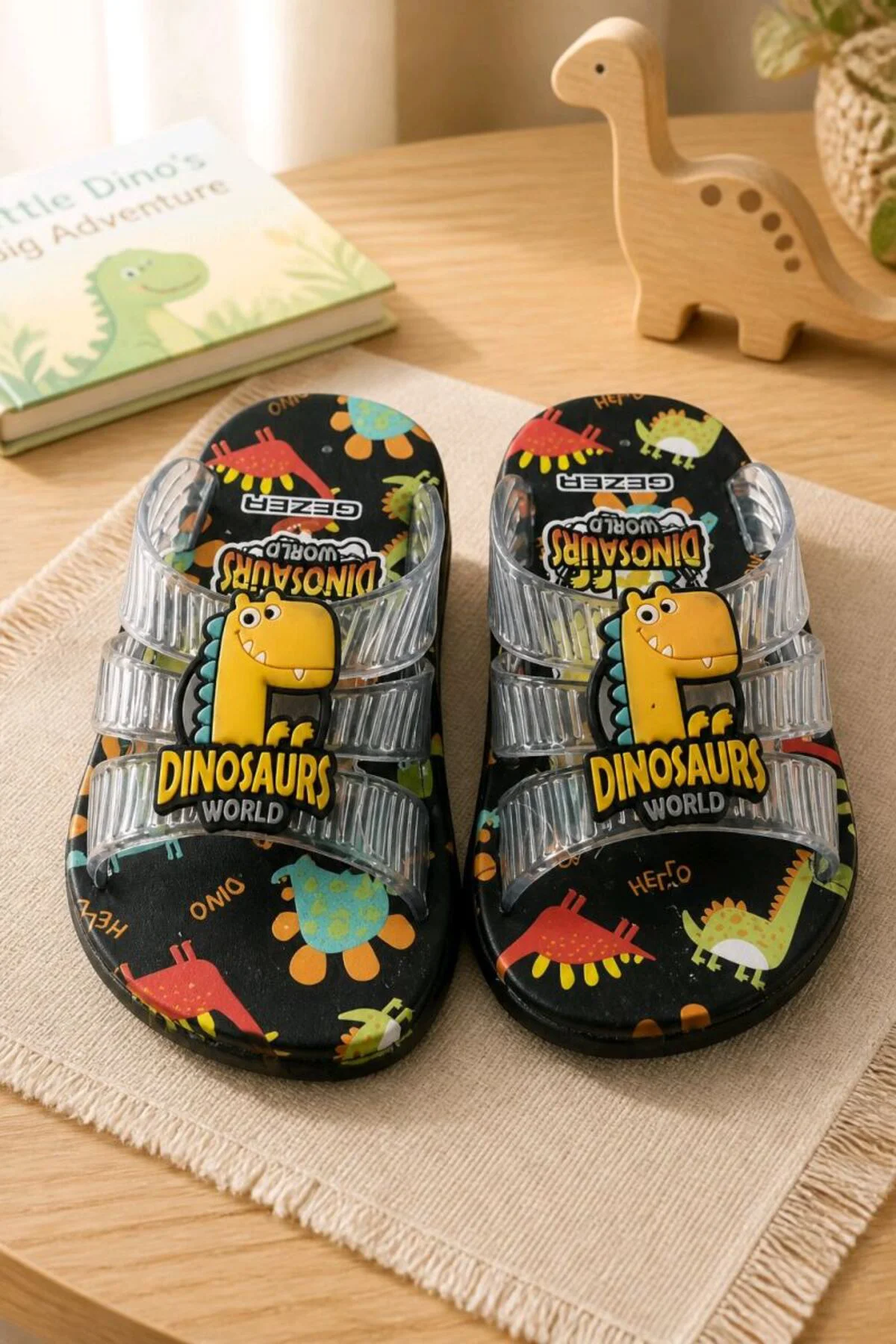 22 Numara Renkli Yumuşak Taban Terlik