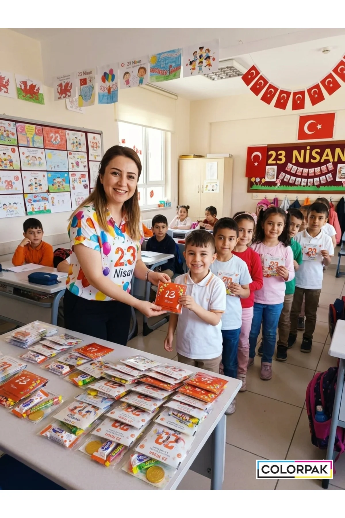 23 Nisan özel hediye ikram kesesi 50 adet Kendinden Yapışkanlı Şe