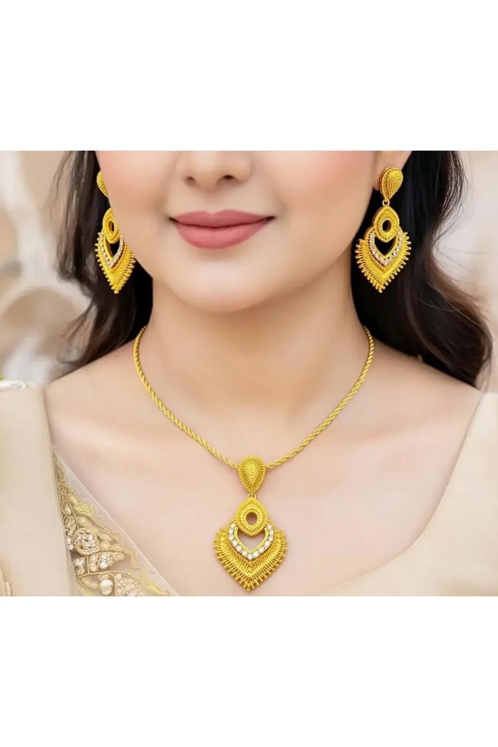 24 Ayar Altın Kaplamalı Kadınlar için şık kalp kolye ve küpe takı