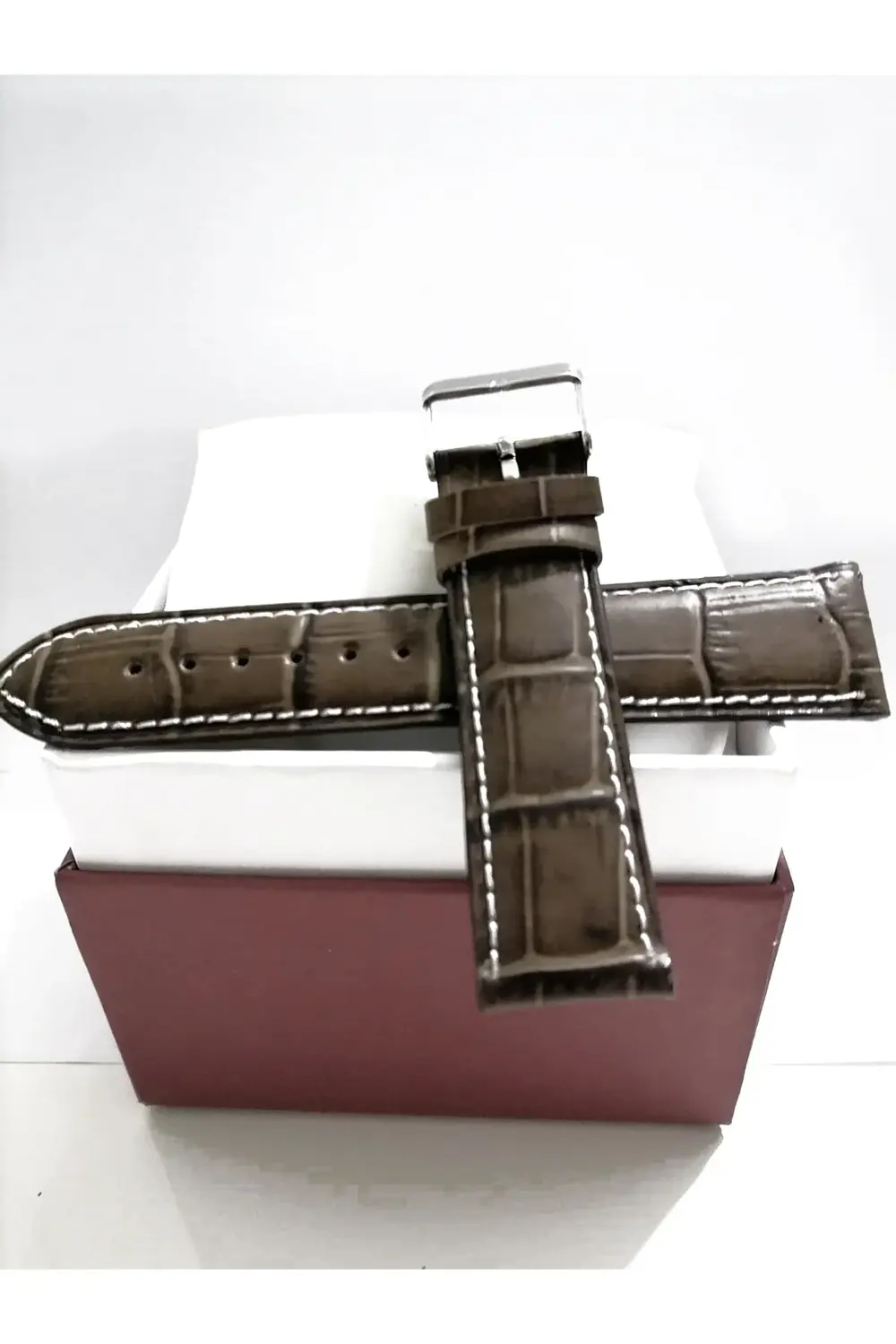 24 Milim Hakiki Deri Saat Kayışı 09