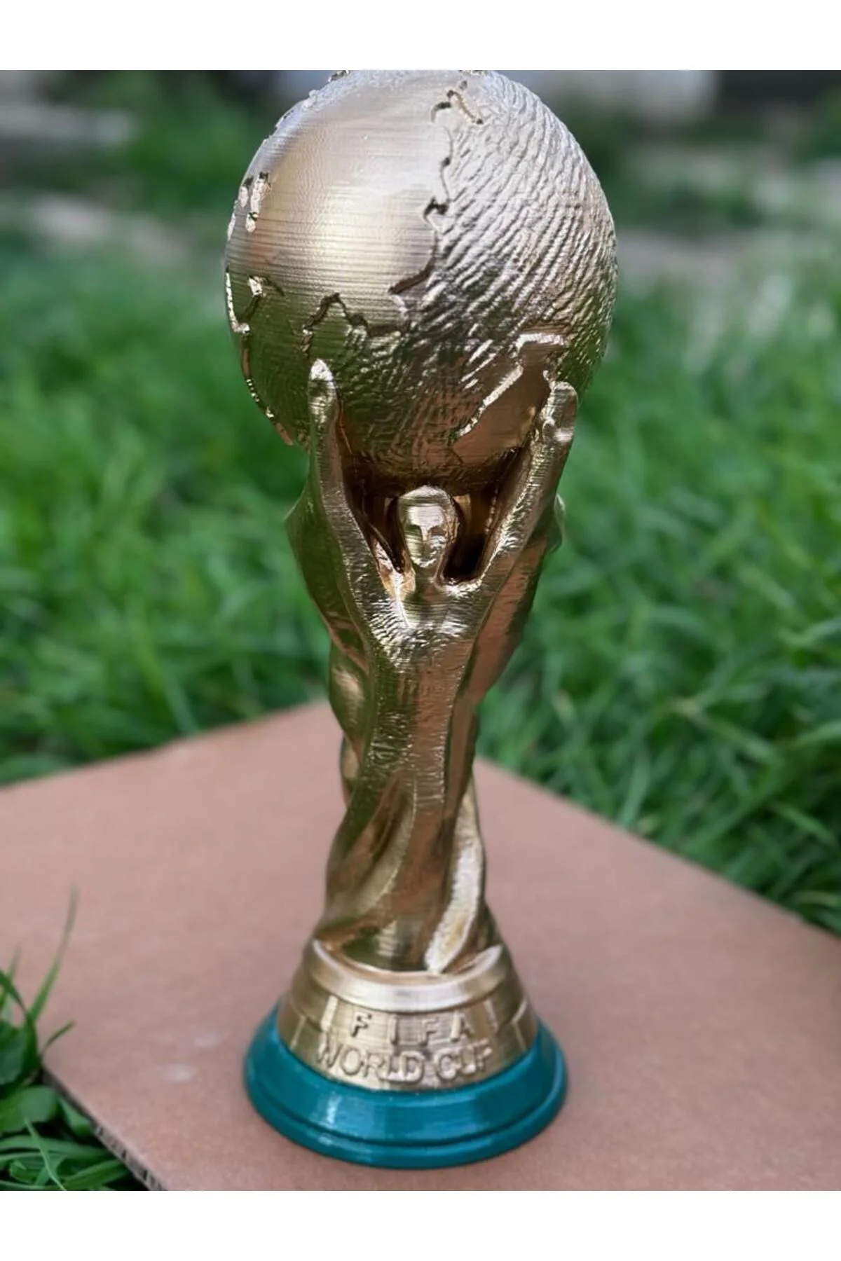 25 Cm Boy Dünya Kupası Gold Kaplama Gerçek Boyut Messi Qatar Futbol (1) Kg