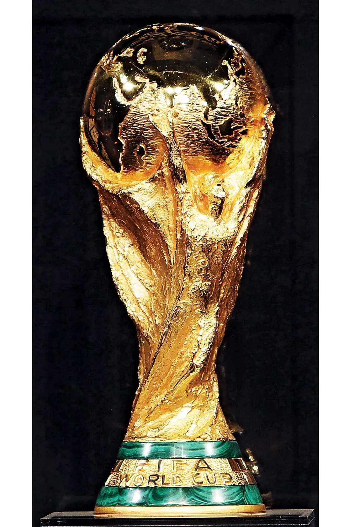 25 Cm Boy Dünya Kupası Gold Kaplama Gerçek Boyut Messi Qatar Futbol (1) Kg