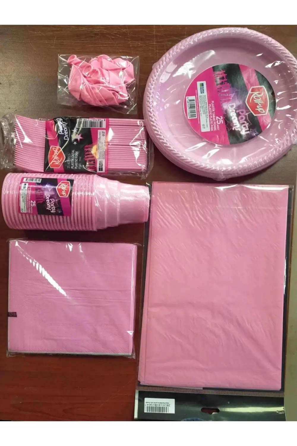 25 Kişilik Ekonomik Pembe Konseptli Doğum Günü Parti Seti