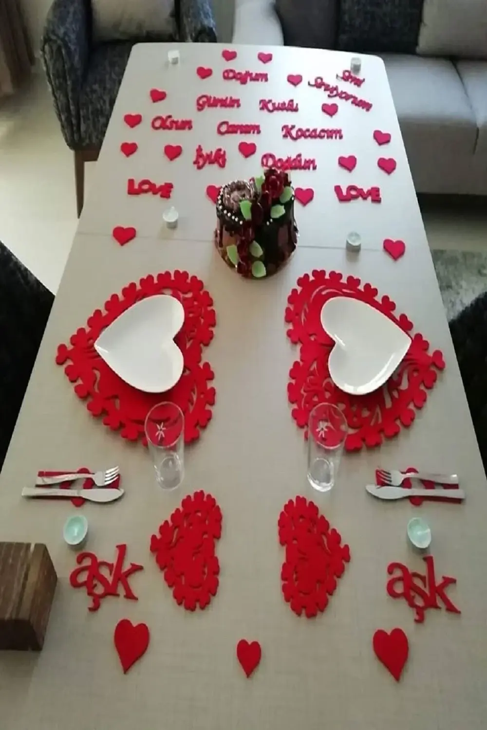 Parti Kırtasiye 25 Parça Romantik Doğum Günü Masa Süslemesi Keçe Seti