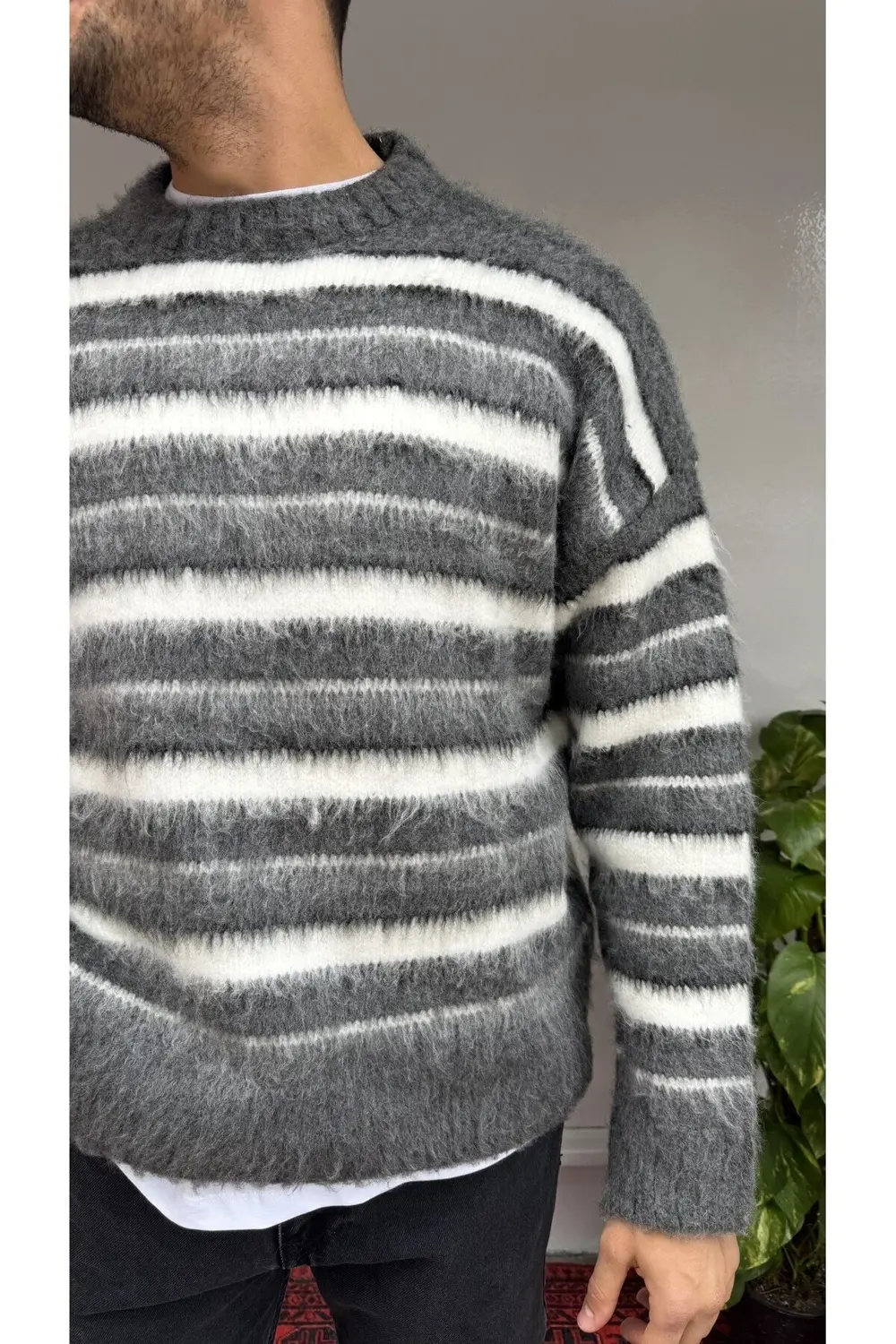 2512 Yan Çizgi Yün Kazak