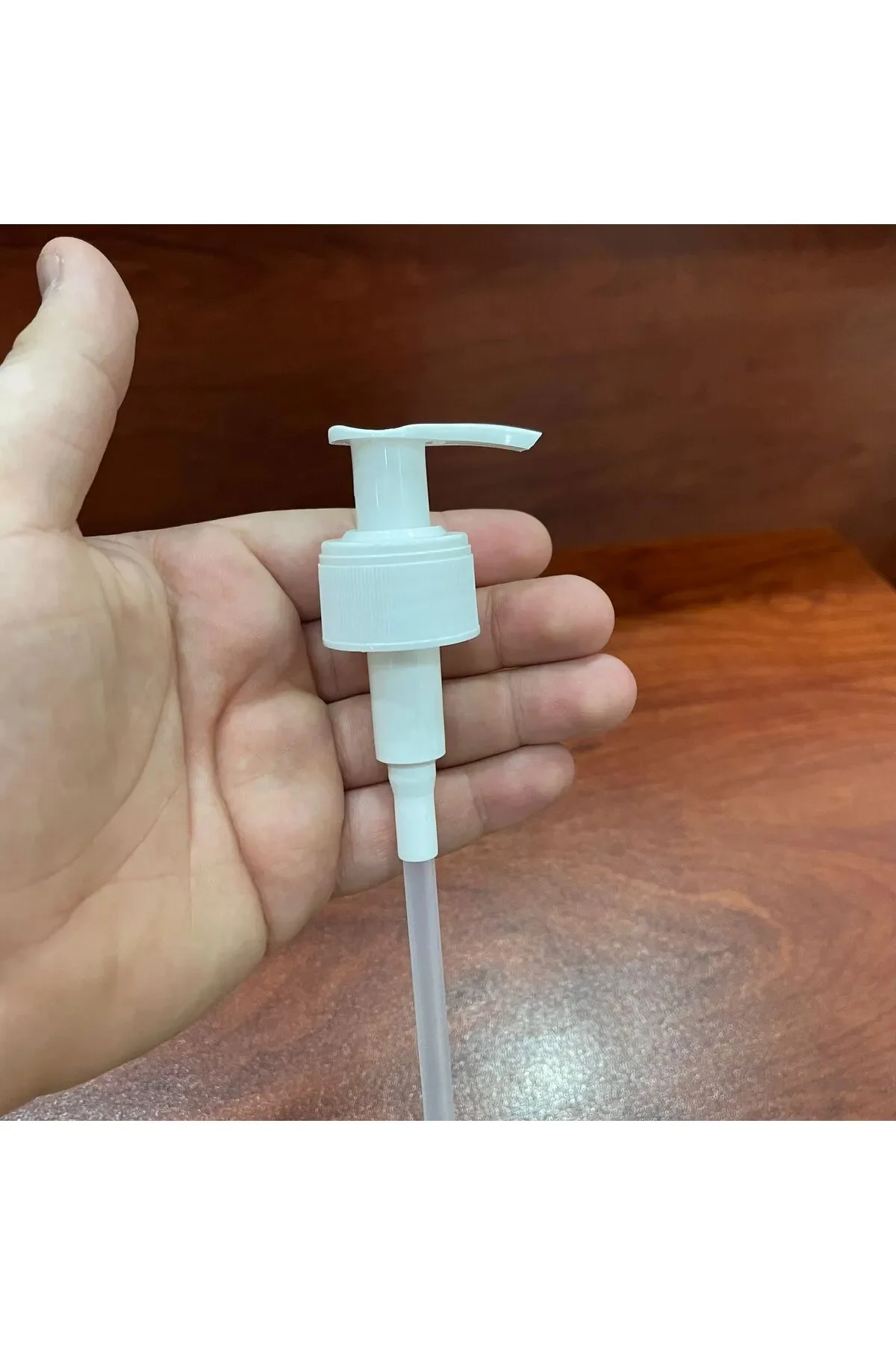 28 Mm Pompa Beyaz Vidasız Kilitli - Sıvı Sabun Pompası 1 adet