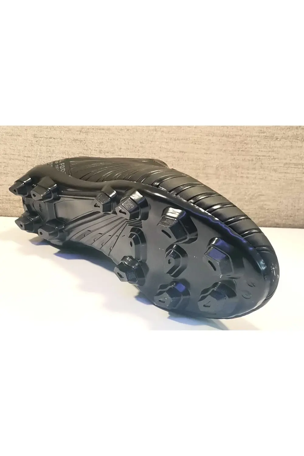 28367 Erkek Çim Saha Kramponu Siyah