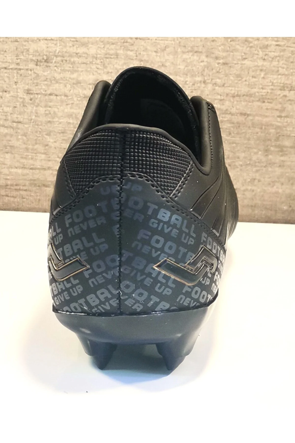 28367 Erkek Çim Saha Kramponu Siyah