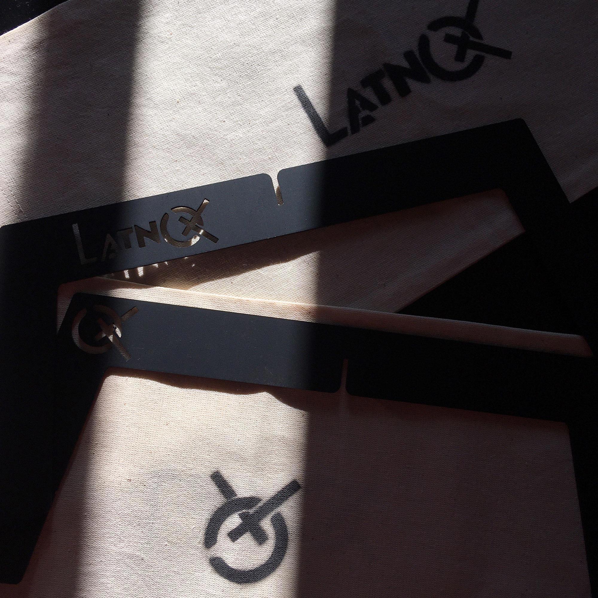 Latnox 29 Cm  Ox+ Kamp Ocaği - Ateş Üstü İzgara - Kamp Malzemesi  Latnox 29 Cm  Ox+ Kamp Ocaği - Ateş Üstü İzgara - Kamp Malzemesi