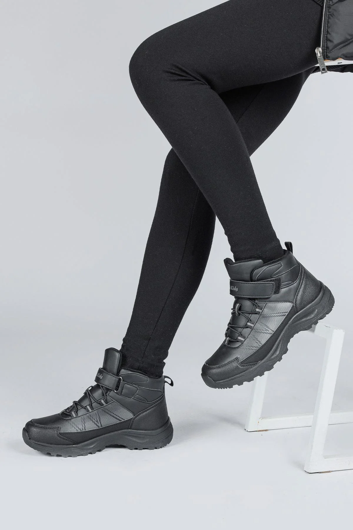 29194 Cırtlı Yüksek Bilekli Full Siyah Üniseks Çocuk Sneaker Günl