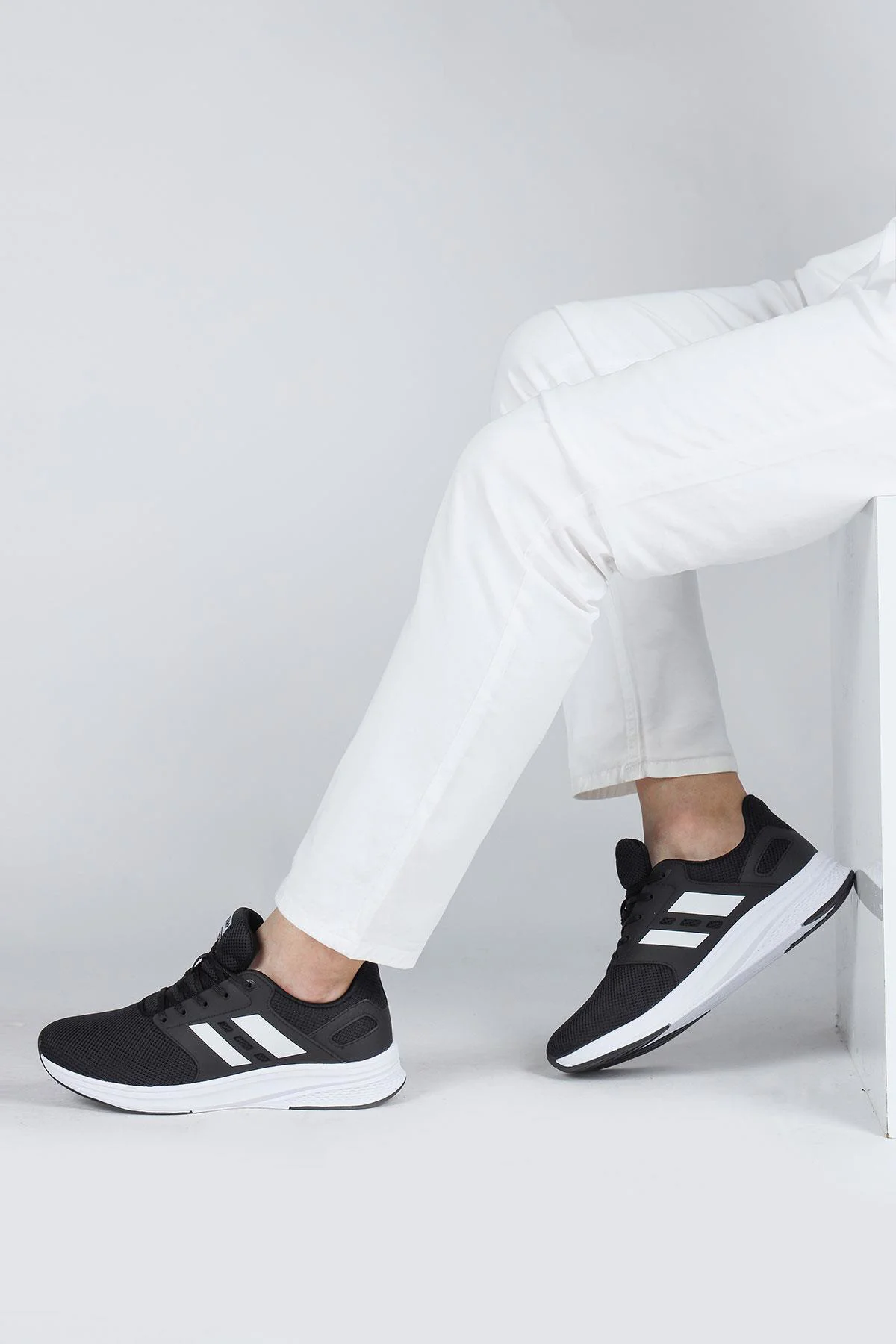 29779 SİYAH BEYAZ COMFORT CASUAL ANATOMİK TABAN SPOR AYAKKABI