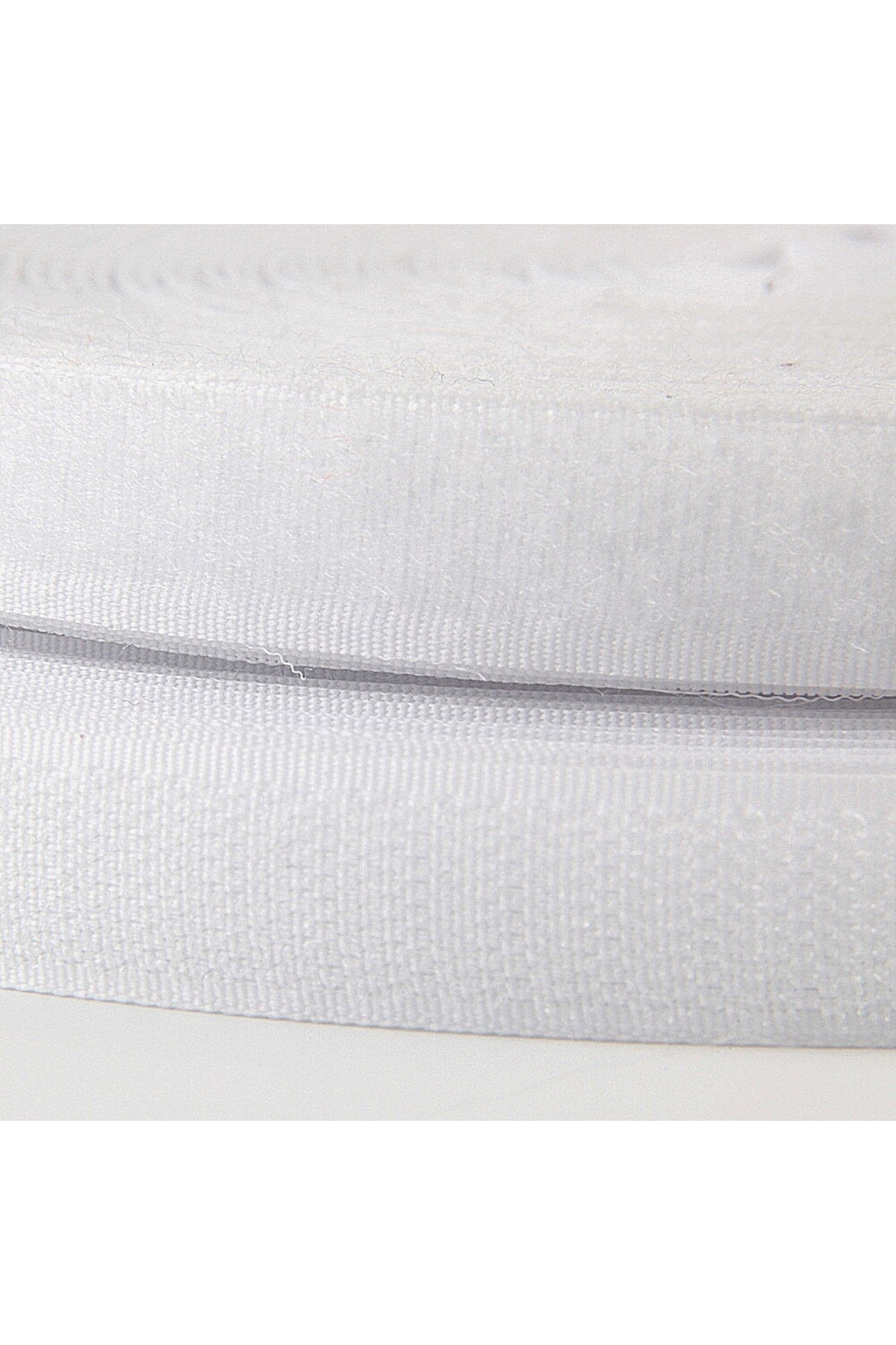 Tuhafiyecimiz 2Cm Eninde Cırt Bant - Cırtcırt - Amerikan Fermuar 10 Metre Beyaz