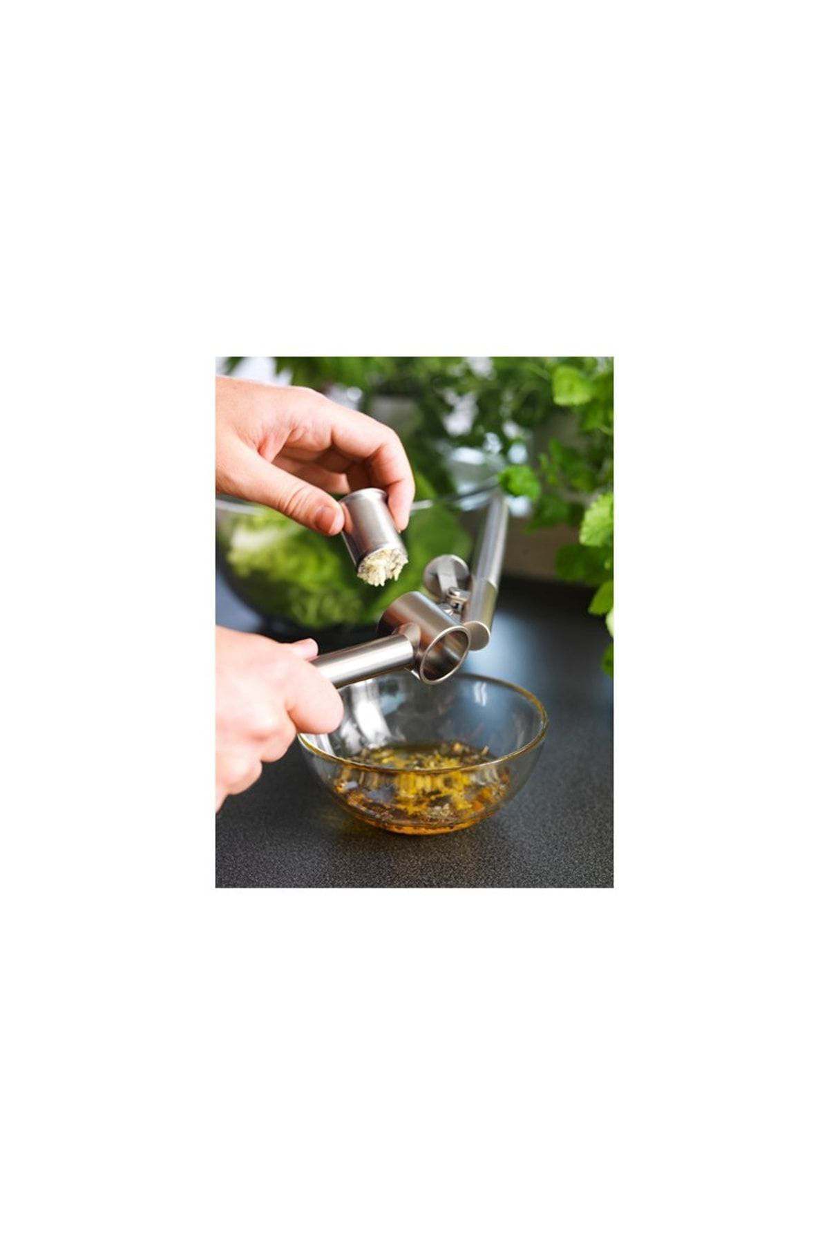 İkea 2'Li Çırpıcı + Çelik Sarımsak Ezici