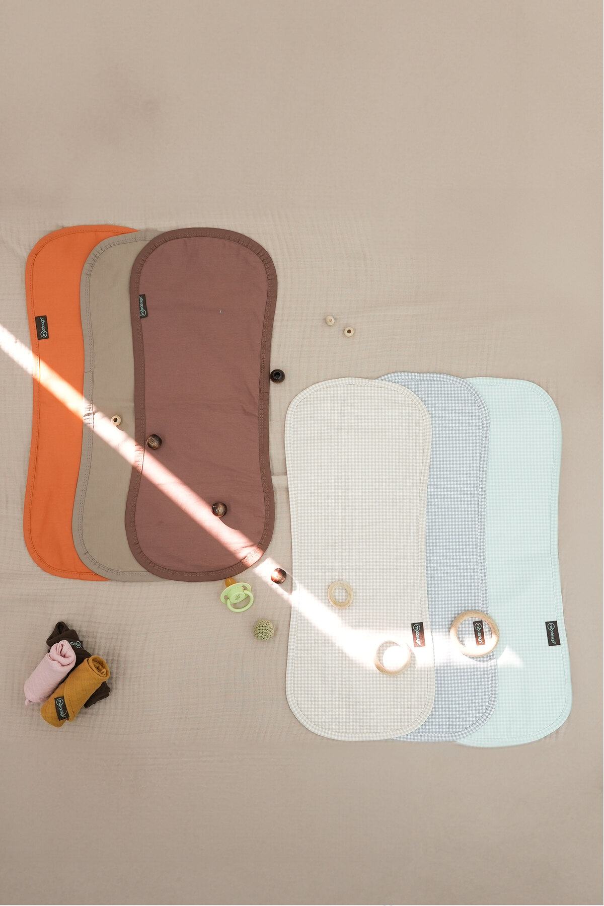 Mordesign 2'Li Set; Mama Önlüğü Ve Salya Bezi, Sıvı Geçirmez ,Diş Çıkarma B