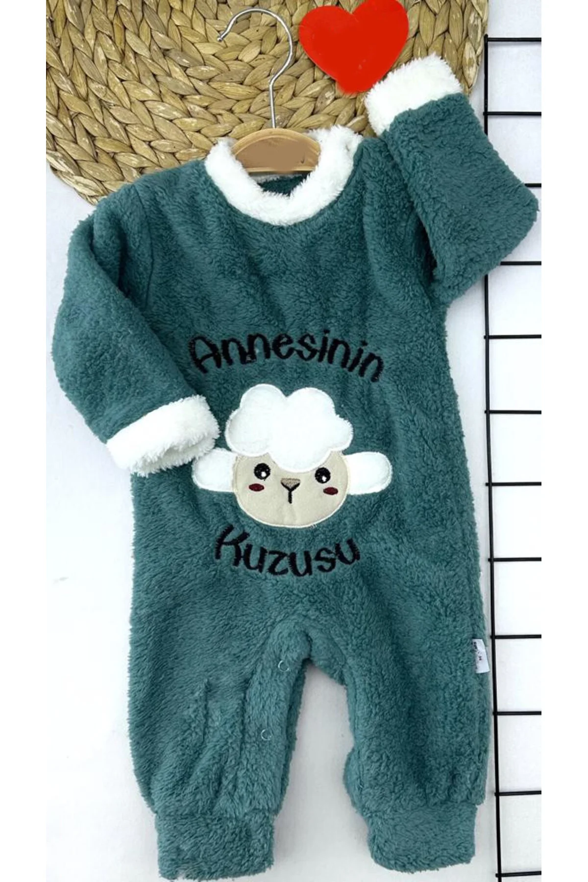 3-6-9-12 Ay Kuzu Tüylü Kumaş Annesinin Kuzusu Nakışlı Alttan Çıtç