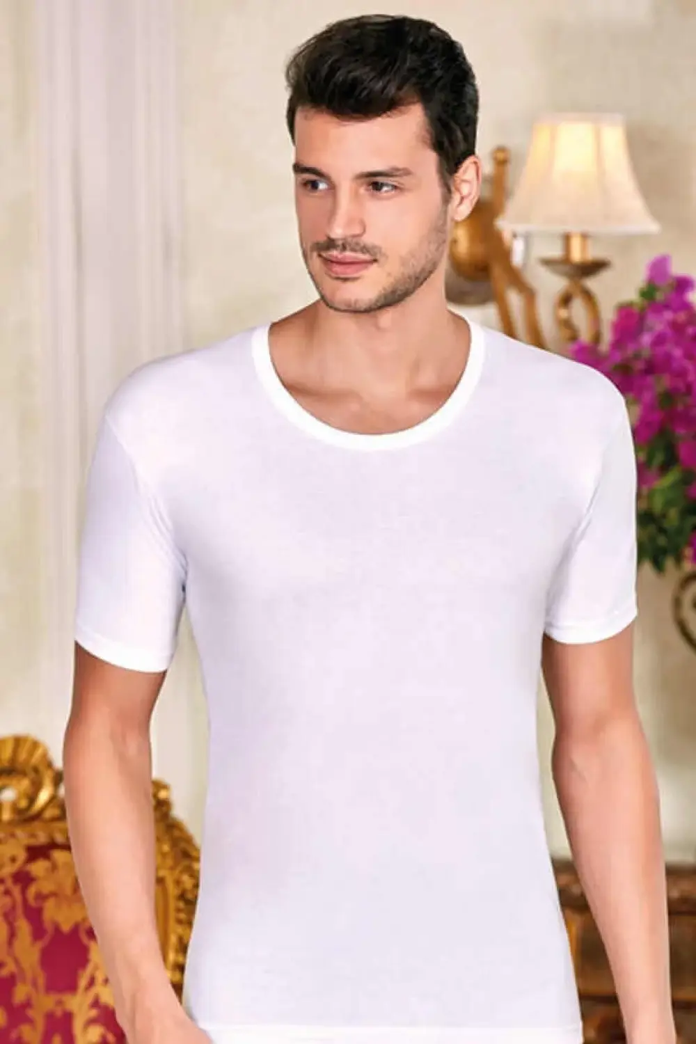 3 Adet Beyaz Renk Açık Yaka Fanila