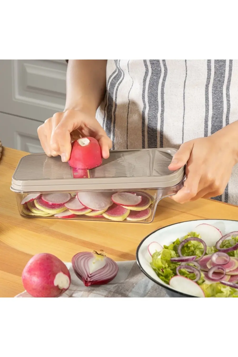 3 Fonksiyonlu Hazneli Rende Seti – İnce & Kalın Rende + Dilimleyi