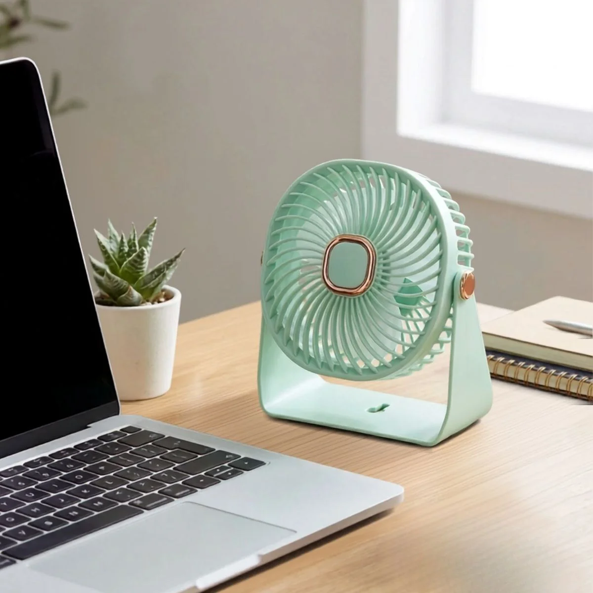 3 Kademeli Masaüstü Fan – Duvara Asılıp Sabitlenebilen Standlı Kaydırmaz Pedli Mini Fan ZB112 3 Kademeli Masaüstü Fan – Duvara Asılıp Sabitlenebilen Standlı Kaydırmaz Pedli Mini Fan ZB112