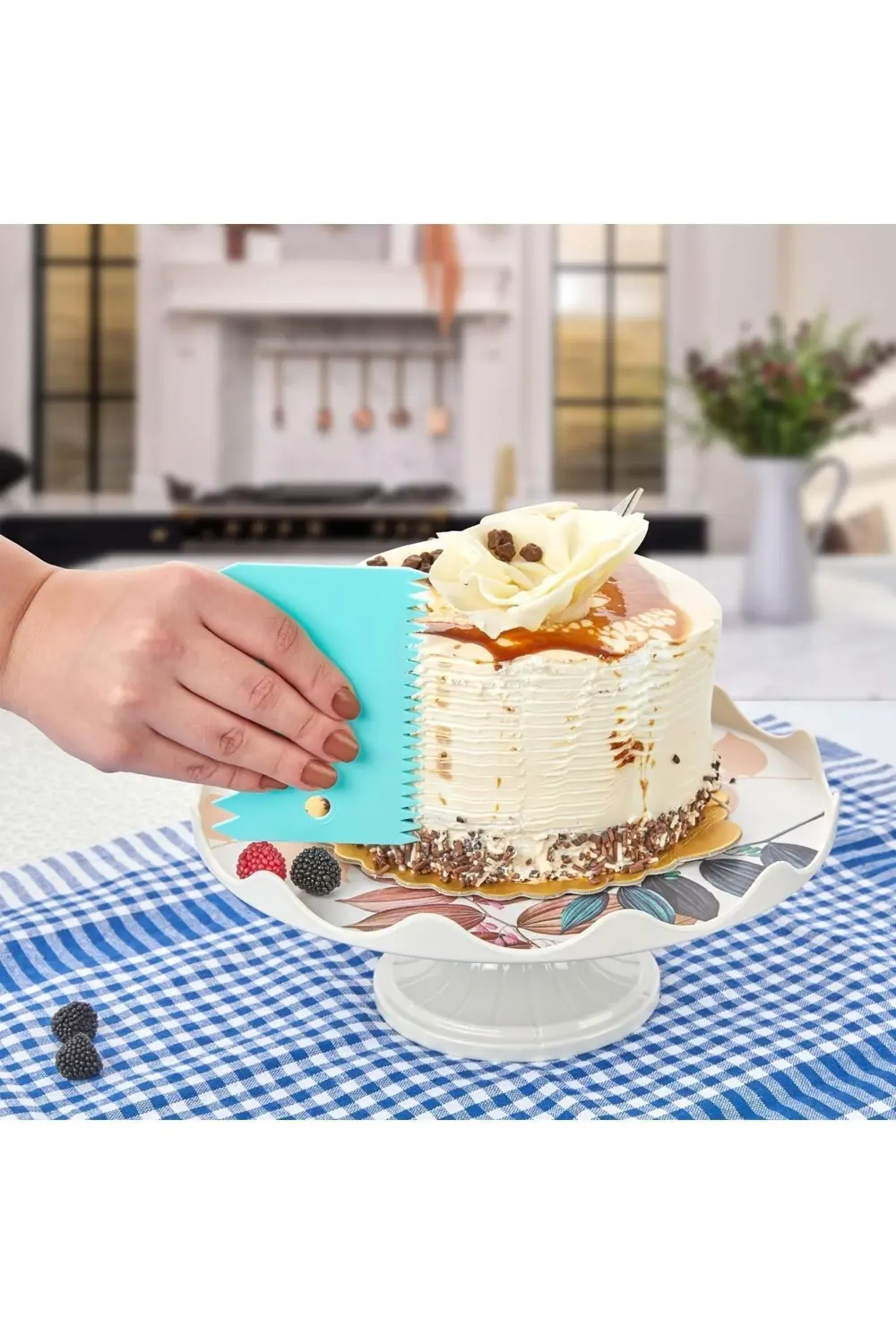 Ferah Plastik 3 Lü Hamur Set ( Kesici Kazıyıcı Dekoratör ) - 3 Lü Hamur Pasta K