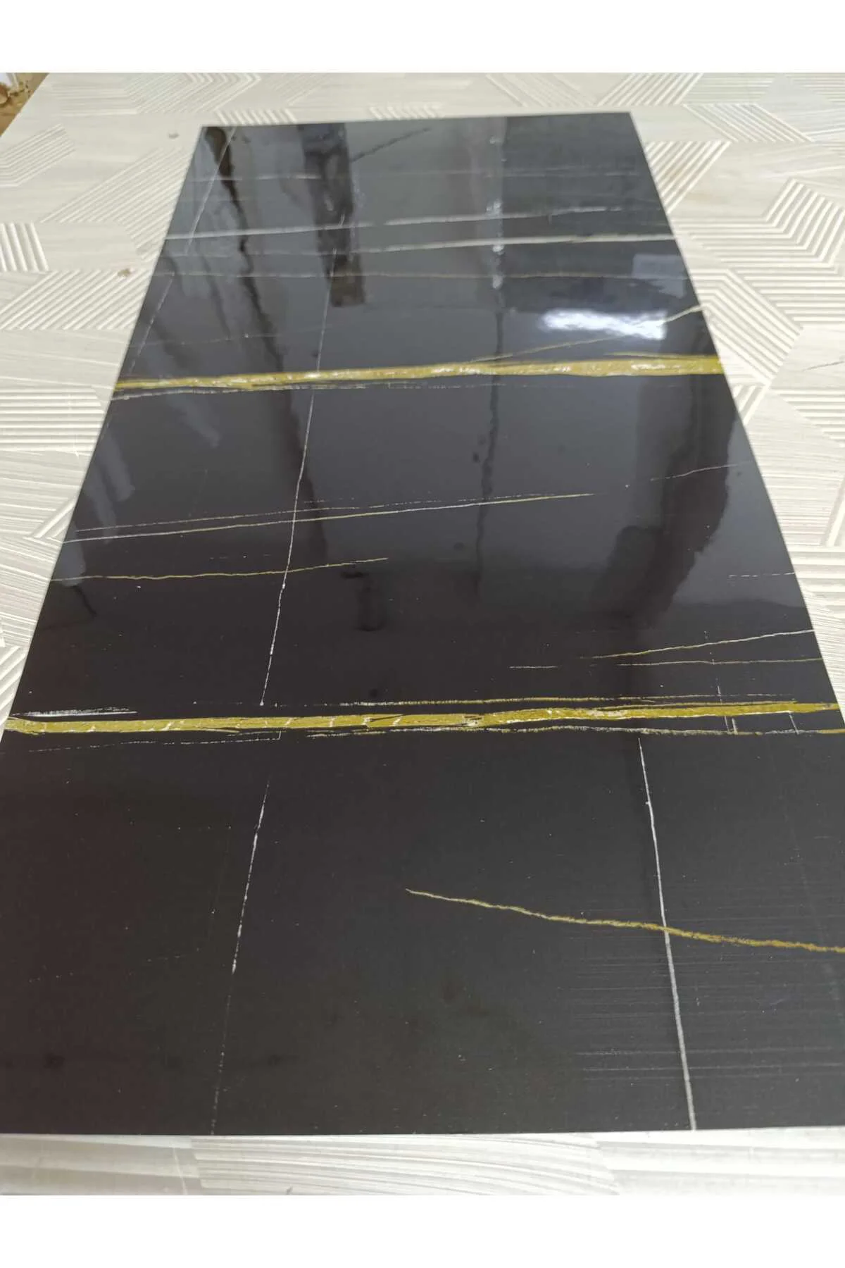 30x60cm Çzigili Siyah Desenli Yapışkanlı Seramik Desen Mutfak Ban