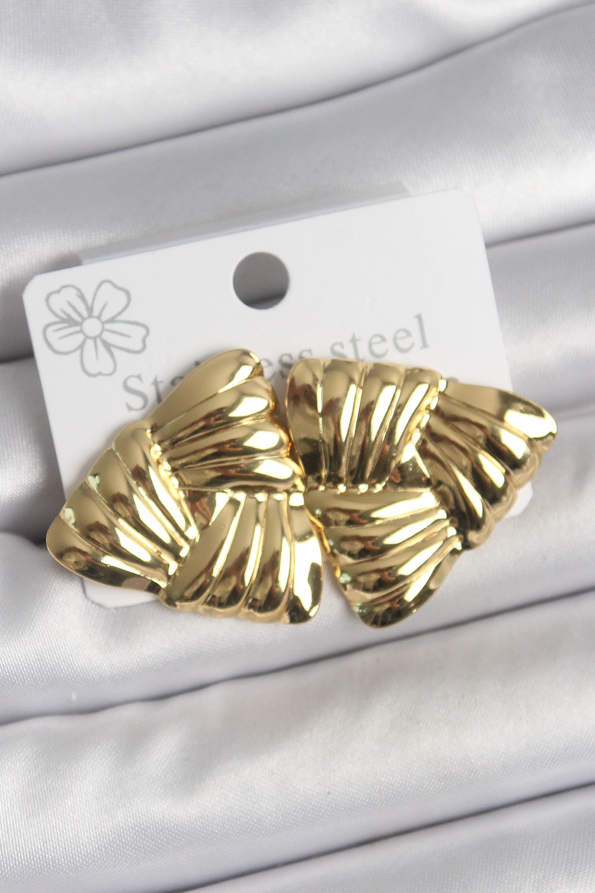 Stillove 316 Çelik Gold Renk İşlemeli Üçgen Model Kadın Küpe Sl11780