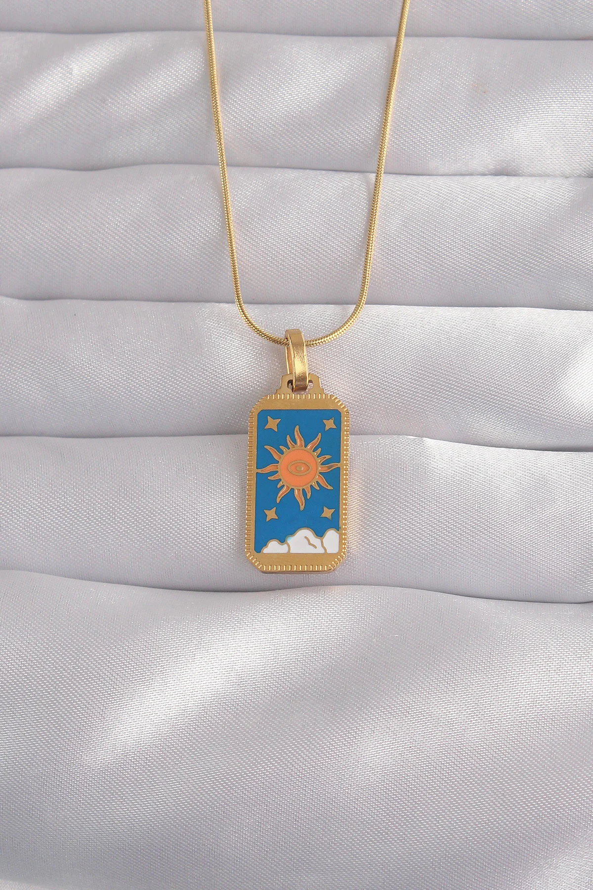 316L Çelik Altın Renk Mavi Mineli Güneş Model Tarot Kolye 5886 - Zarif ve Paslanmaz