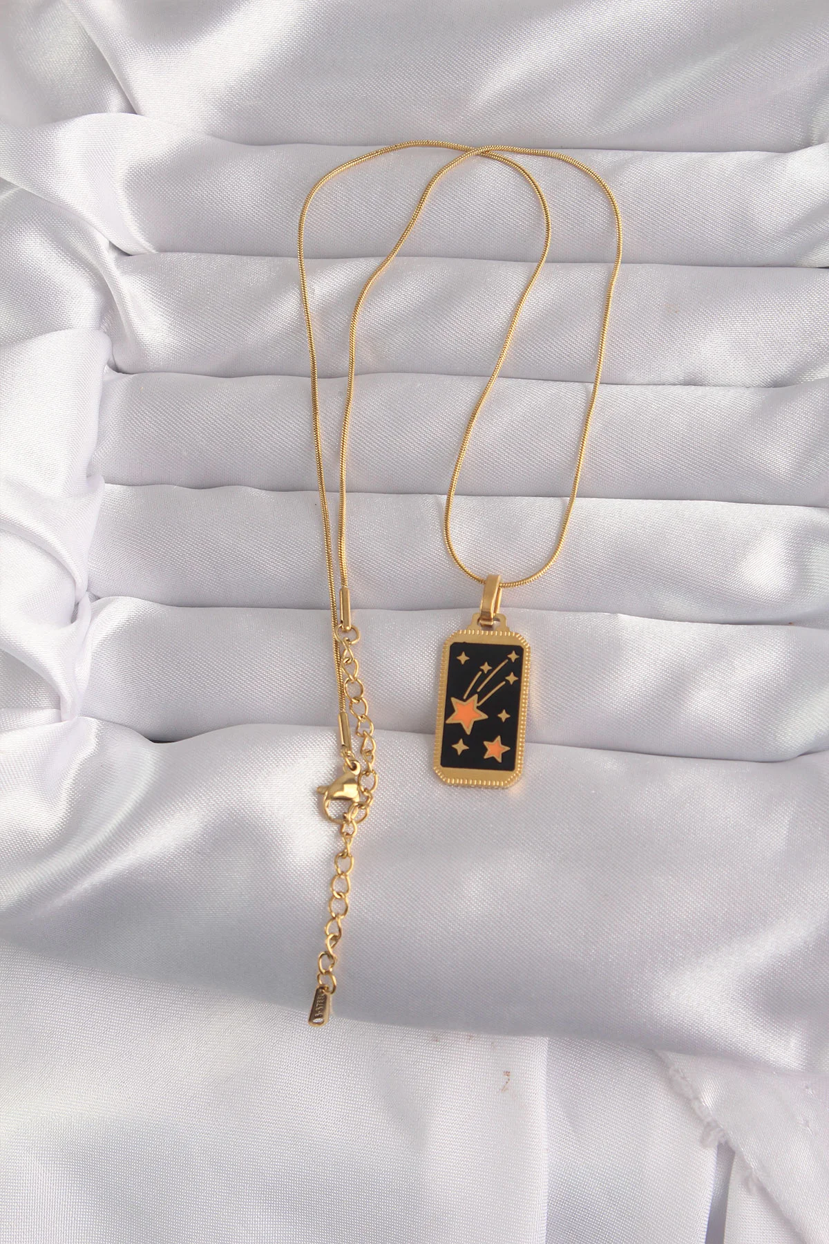316L Çelik Altın Renk Siyah Mineli Yıldız Tarot Kolye 5886 - Paslanmaz ve Estetik