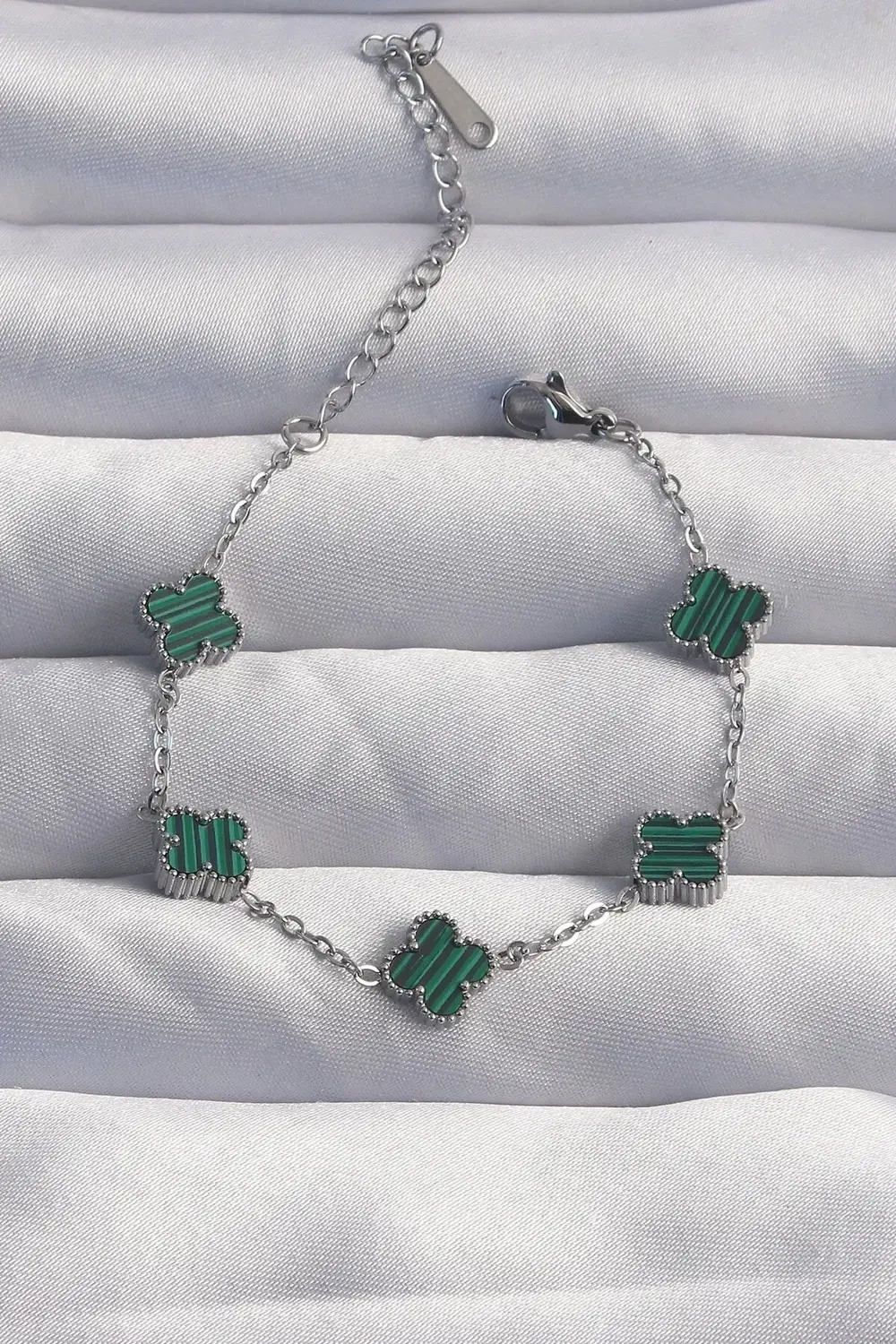 316L Çelik Baby Boy Gümüş Renk Çizgili Yeşil Mineli Yonca Bilekli