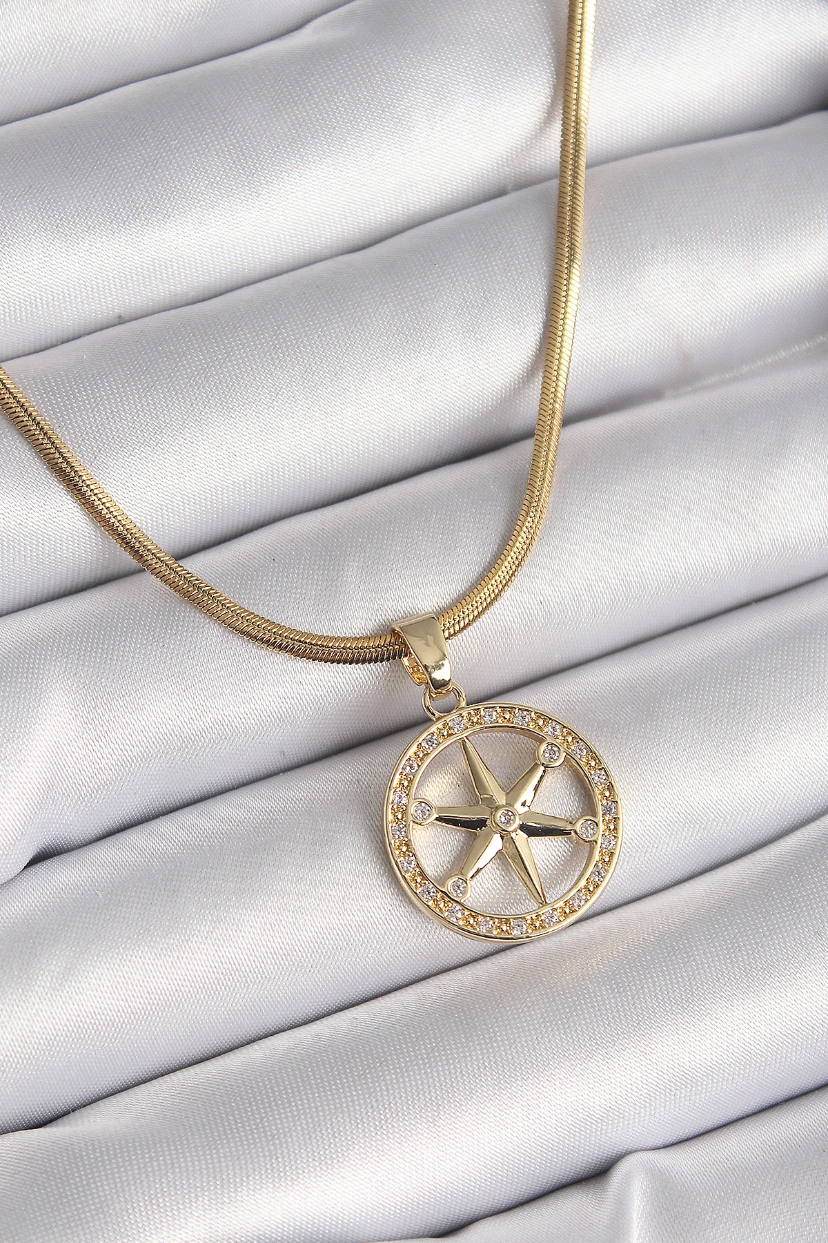 316L Çelik Gold İtalyan Zincir Zirkon Taşlı Kutup Yıldız Kolye 5886