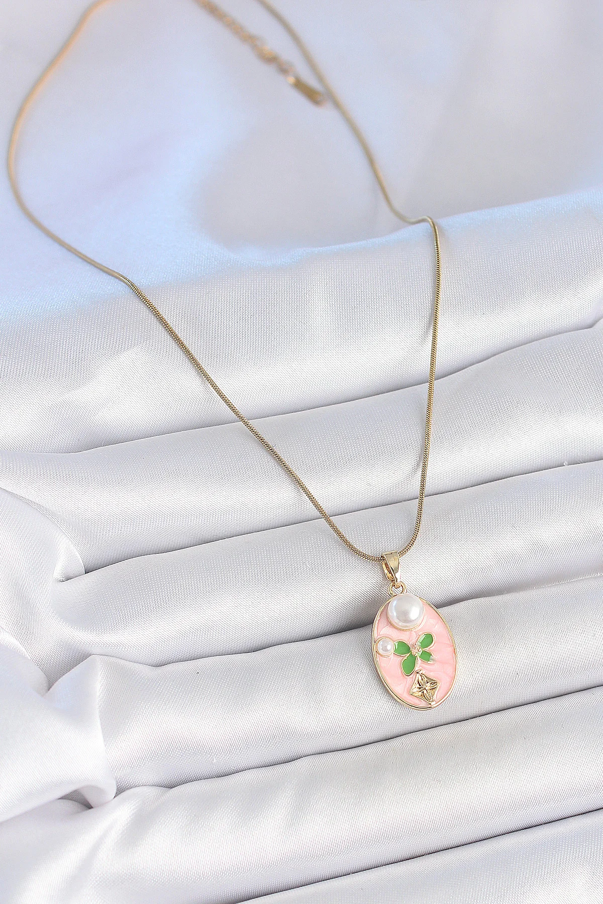 316L Çelik Gold Pembe Mineli Oval İncili Çiçek İşlemeli Kadın Kolye