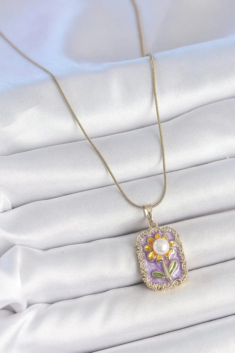 316L Çelik Gold Renk Zincir Mor Mineli İncili Papatya İşlemeli Po