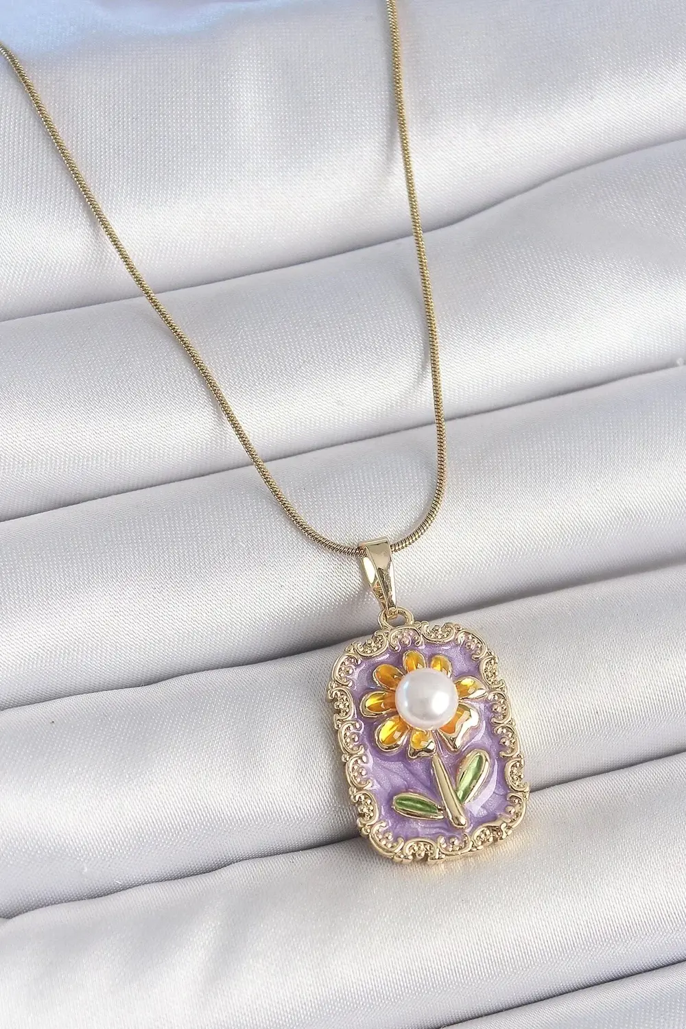 316L Çelik Gold Renk Zincir Mor Mineli İncili Papatya İşlemeli Po