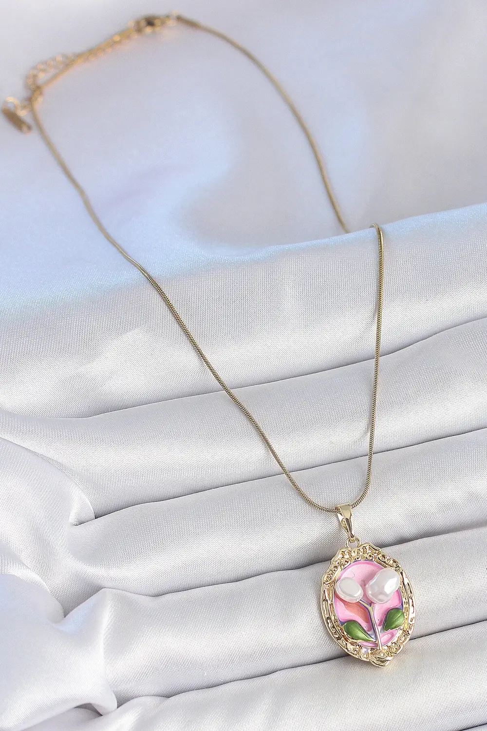 316L Çelik Gold Renk Zincir Pembe Mineli İncili Çiçek İşlemeli Po