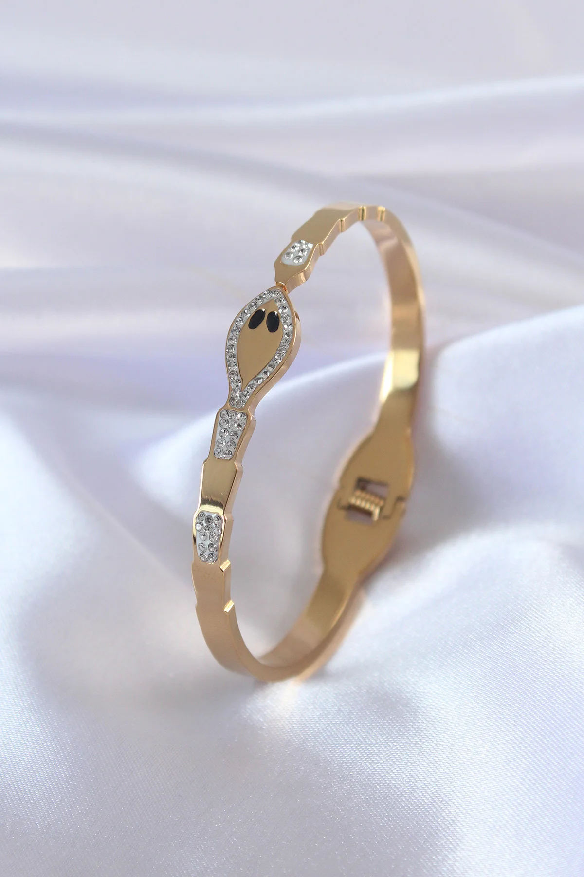 316L Çelik Gold Renk Yılan Model Zirkon Taş Detay Kadın Kelepçe 316L Çelik Gold Renk Yılan Model Zirkon Taş Detay Kadın Kelepçe