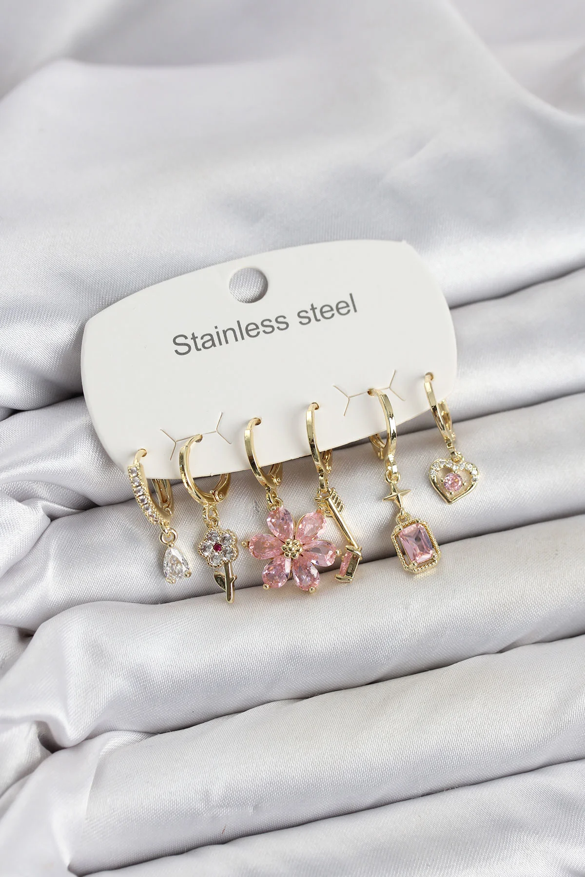 316L Çelik Gold Renk Pembe Zirkon Taşlı Lotus Detaylı Kadın Küpe Seti TJ-BKP11886