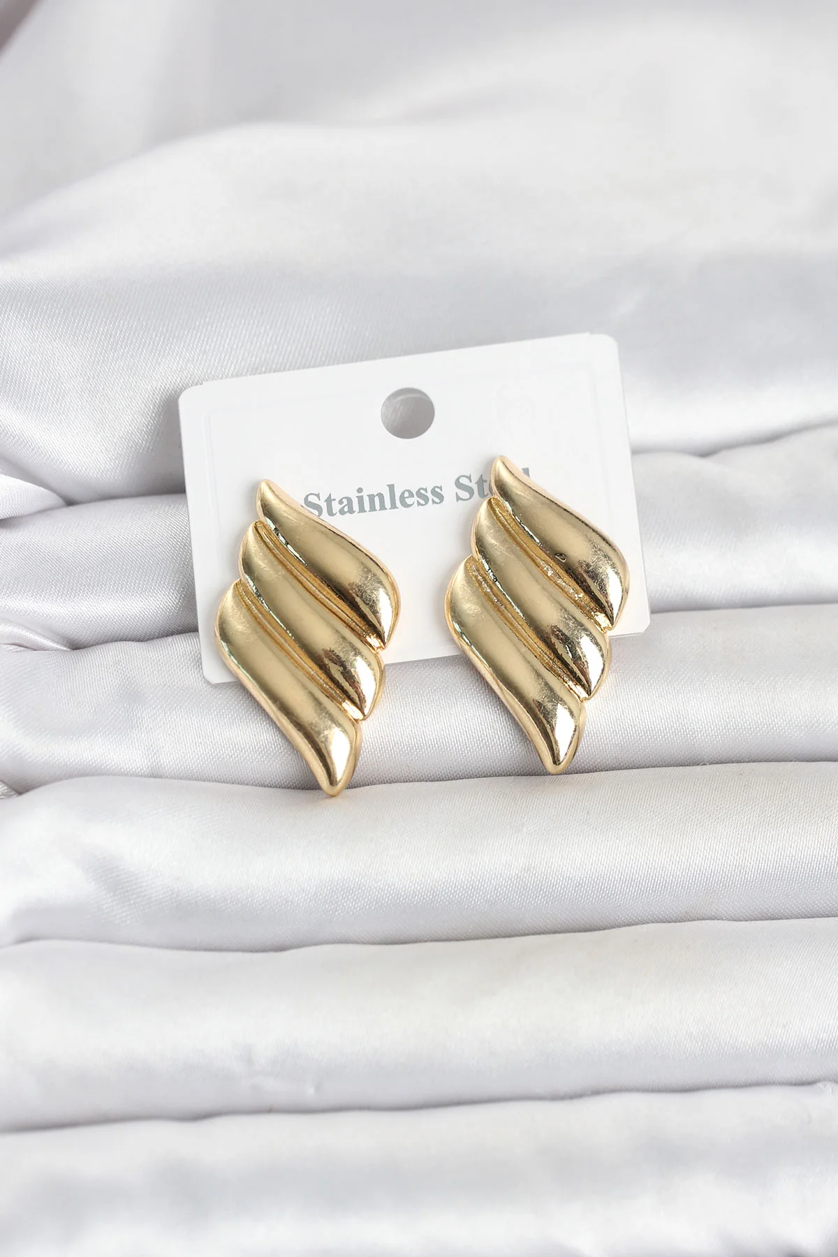 316L Çelik Gold Renk Motif Model Kadın Küpe -1492