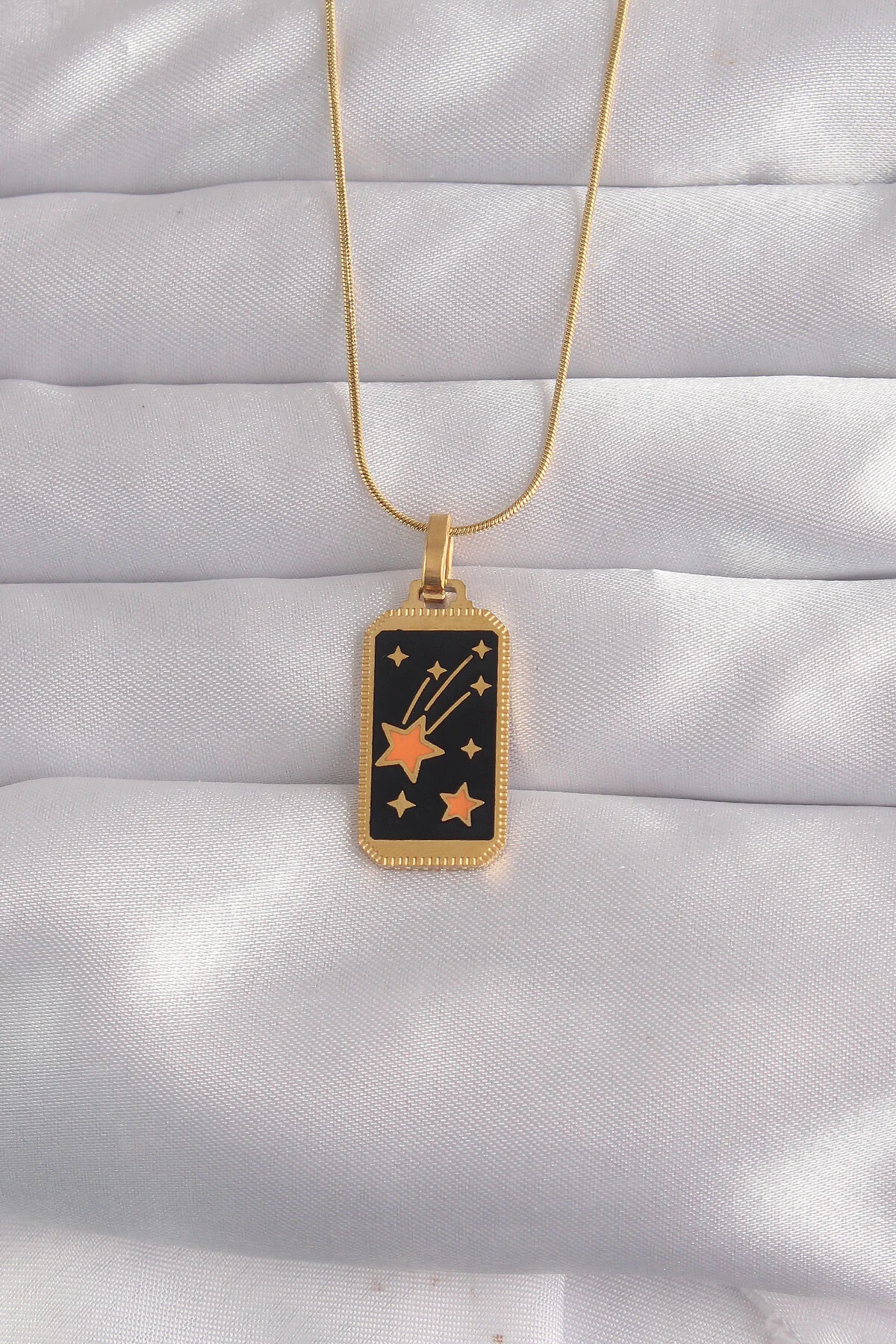 316L Çelik Gold Renk Siyah Mineli Yıldız Figür Tarot Kolye 316L Çelik Gold Renk Siyah Mineli Yıldız Figür Tarot Kolye