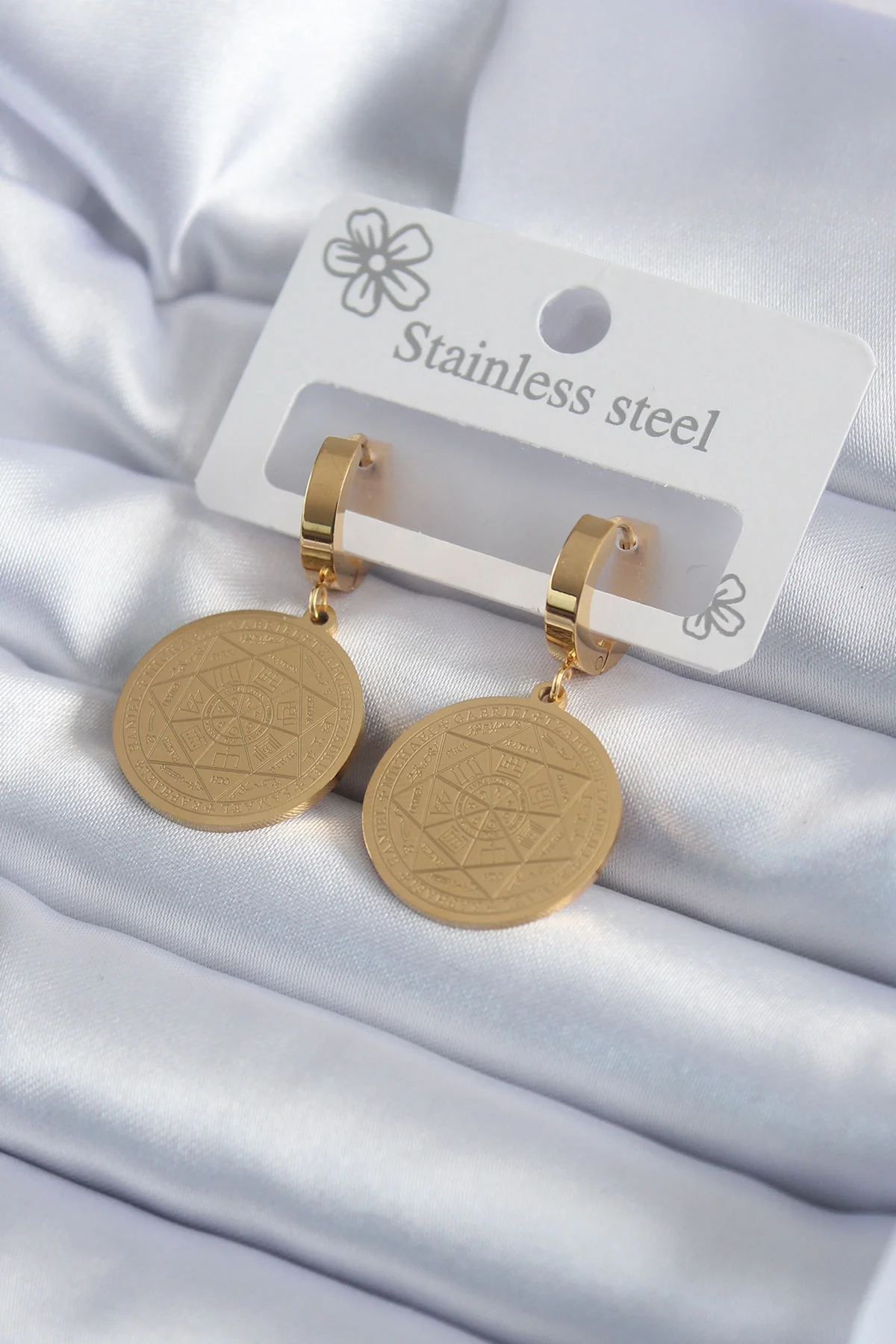 316L Çelik Gold Renk Pentagram Yıldızı İşleme Model Kadın Küpe -1492