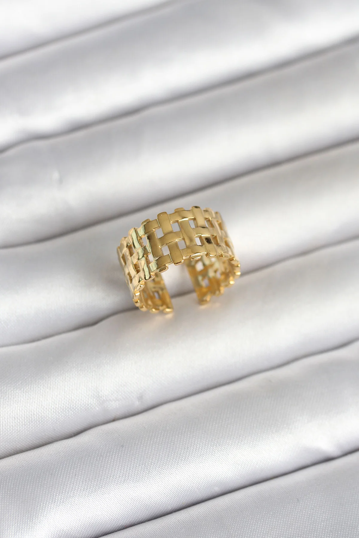 316L Çelik Gold Renk Hasır Model Kadın Yüzük -1492