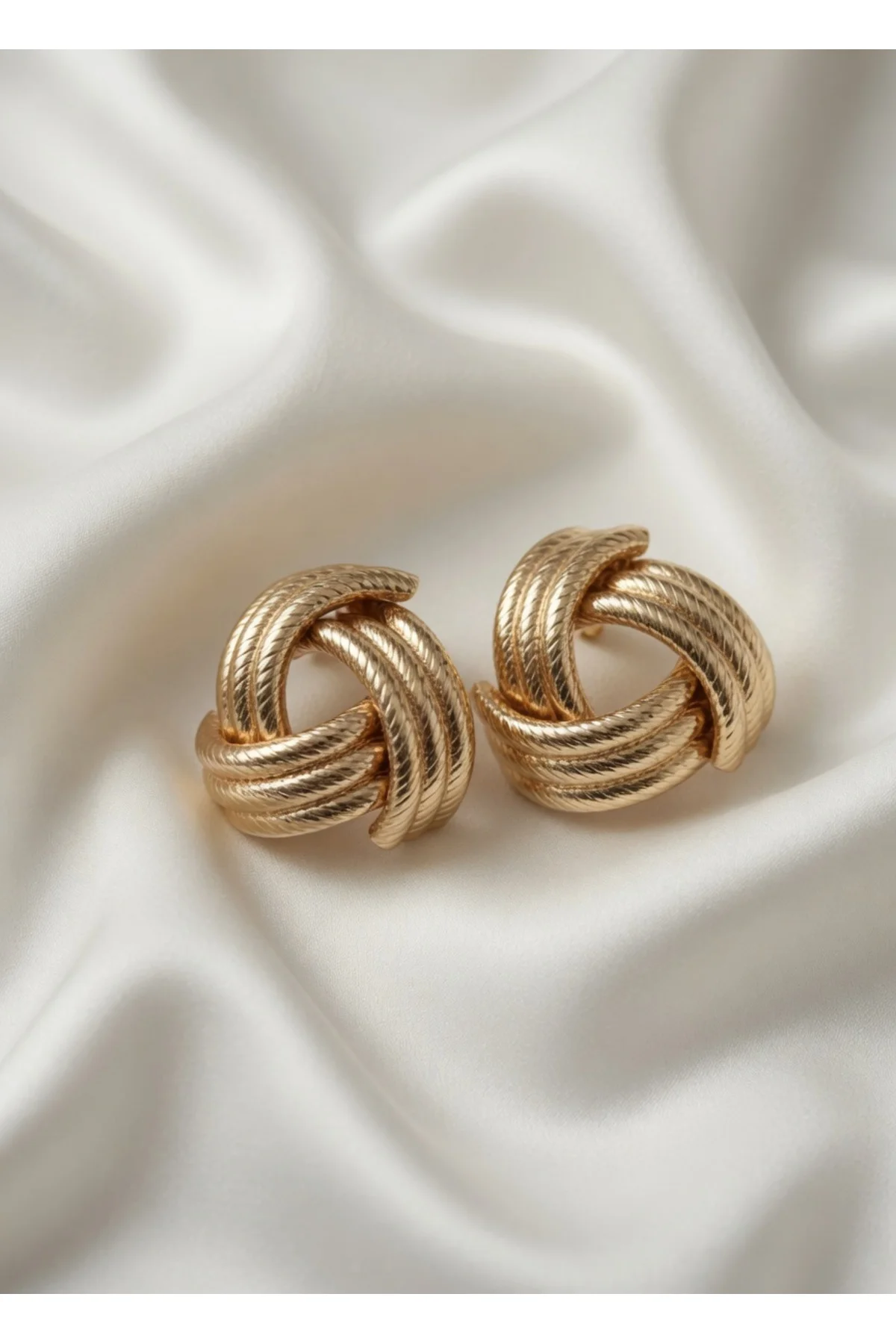 316L Çelik Gold Renk Sarmal Model Kadın Küpe