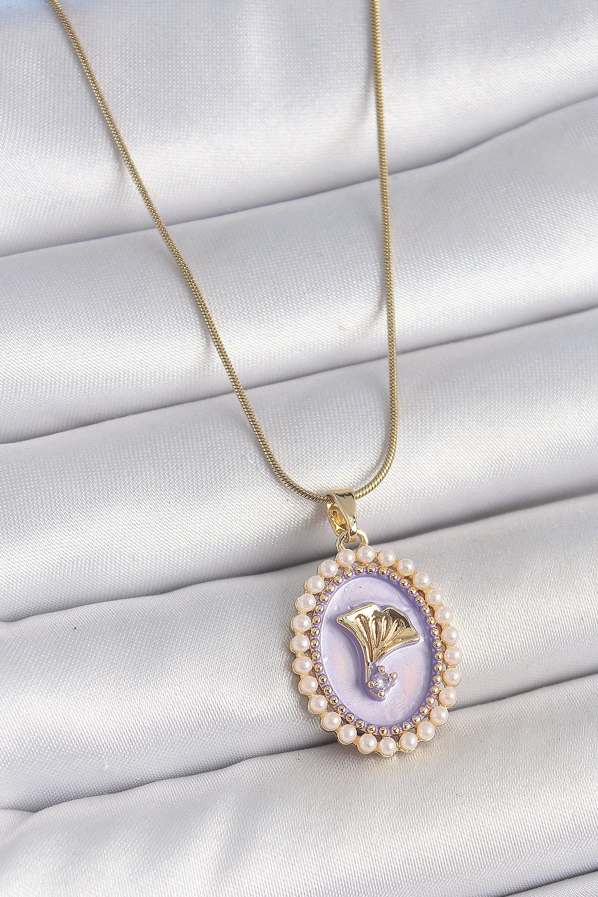 Butik 316L Çelik Gold Renk Zincir Mor Mineli İncili Zirkon Taşlı Çiçek