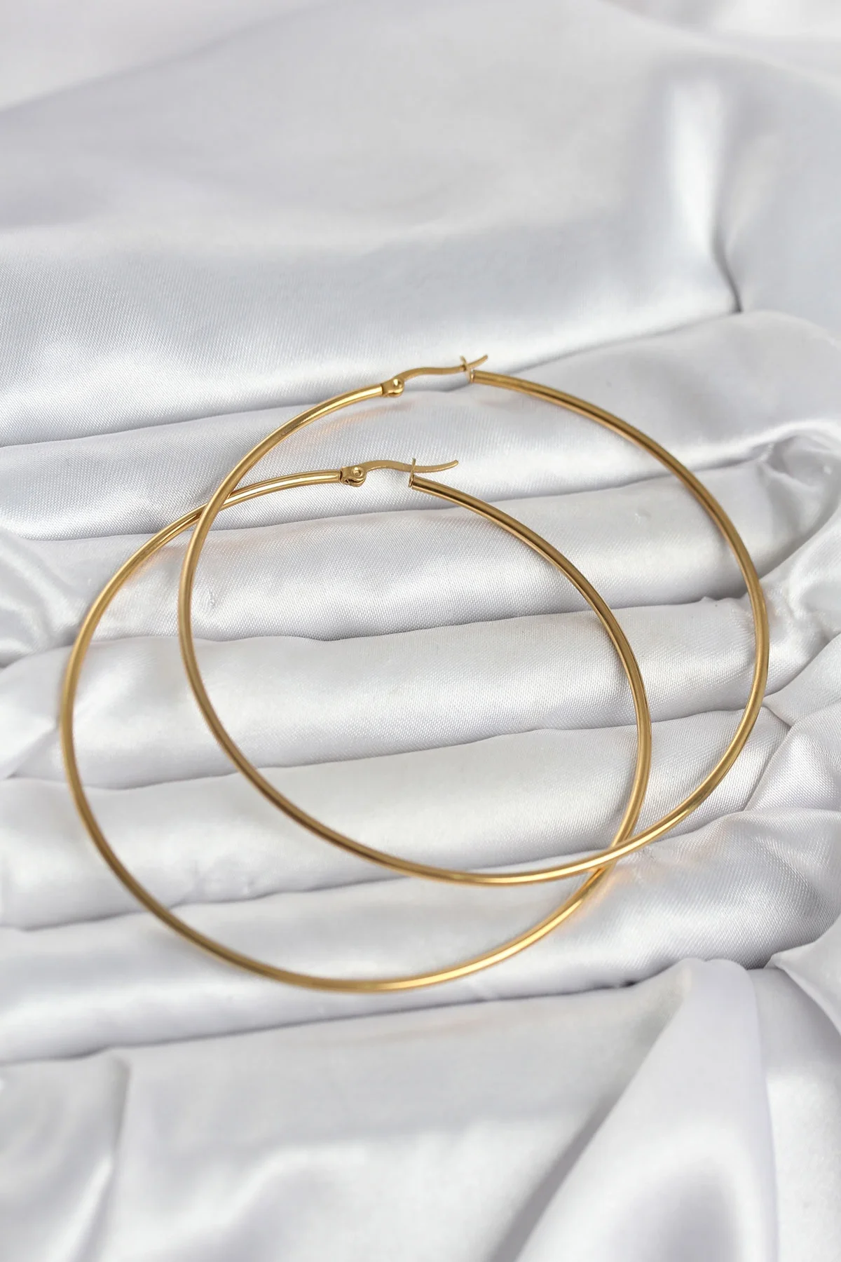316L Çelik Gold Renk 80 mm Kadın Halka Küpe 316L Çelik Gold Renk 80 mm Kadın Halka Küpe