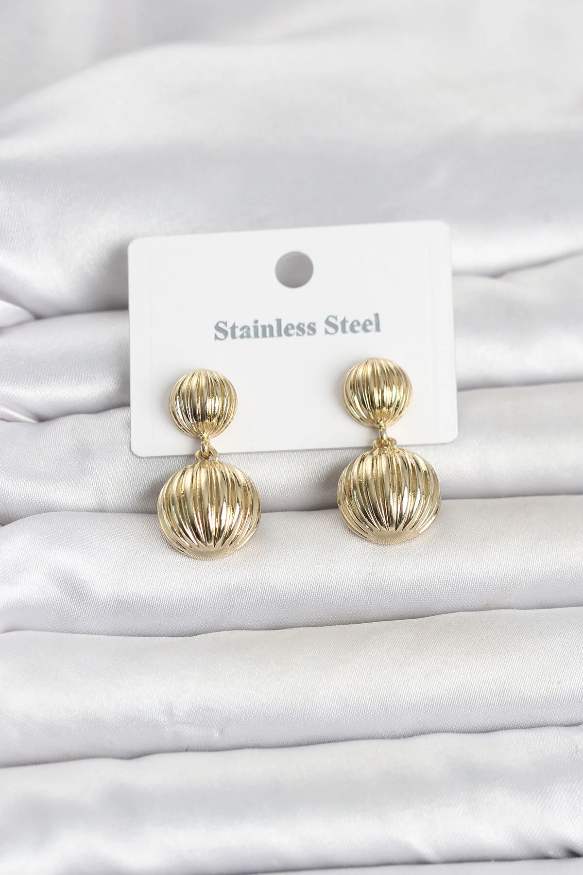 316L Çelik Gold Renk Vintage Model Kadın Küpe