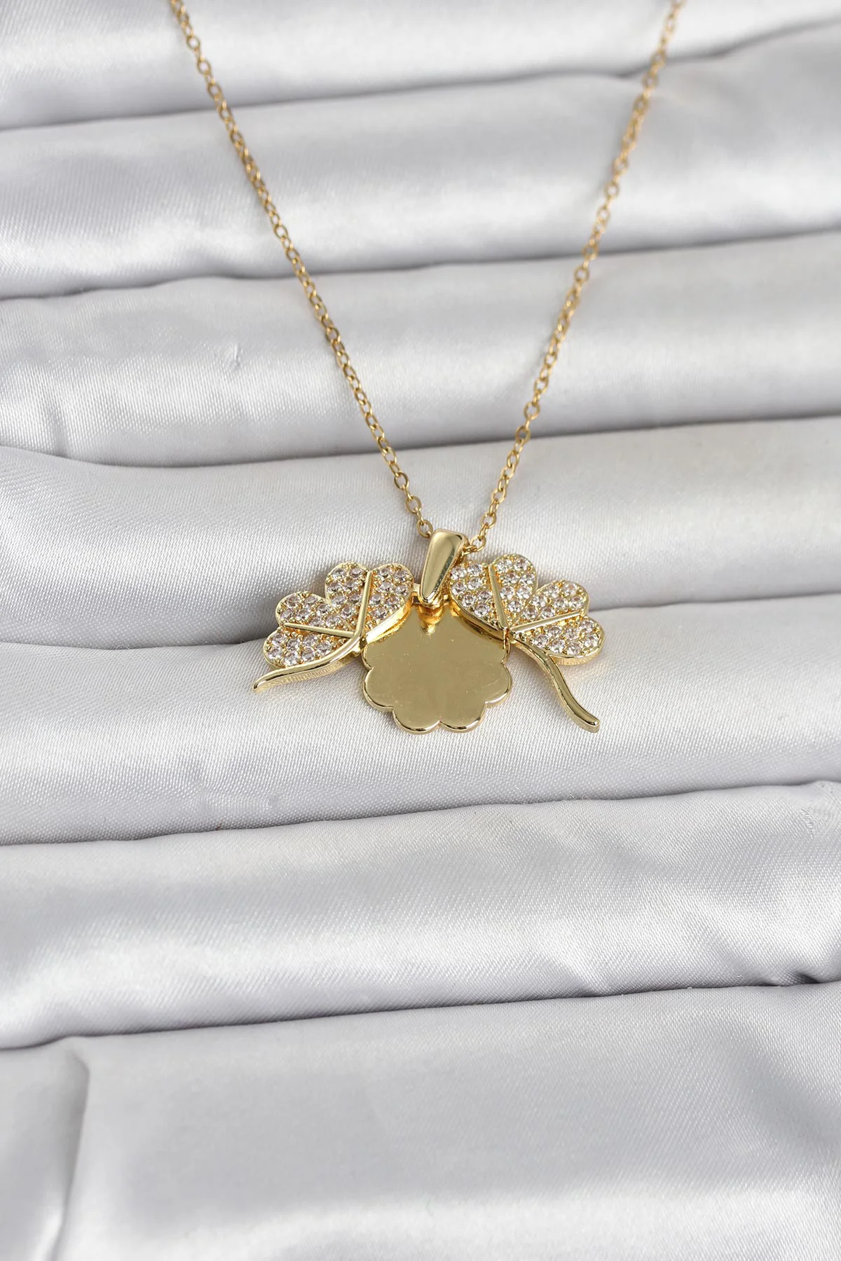 316L Çelik Gold Renk Açılabilir Yonca Model Zirkon Taşlı Kadın Kolye - TJ-BKO11048