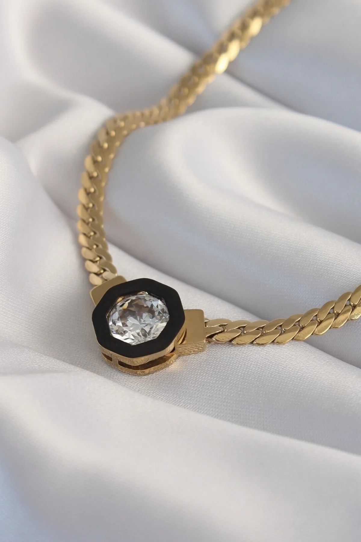 316L Çelik Gold Renk Ezme Zincir Zirkon Taşlı Mineli Serenay Kolyesi