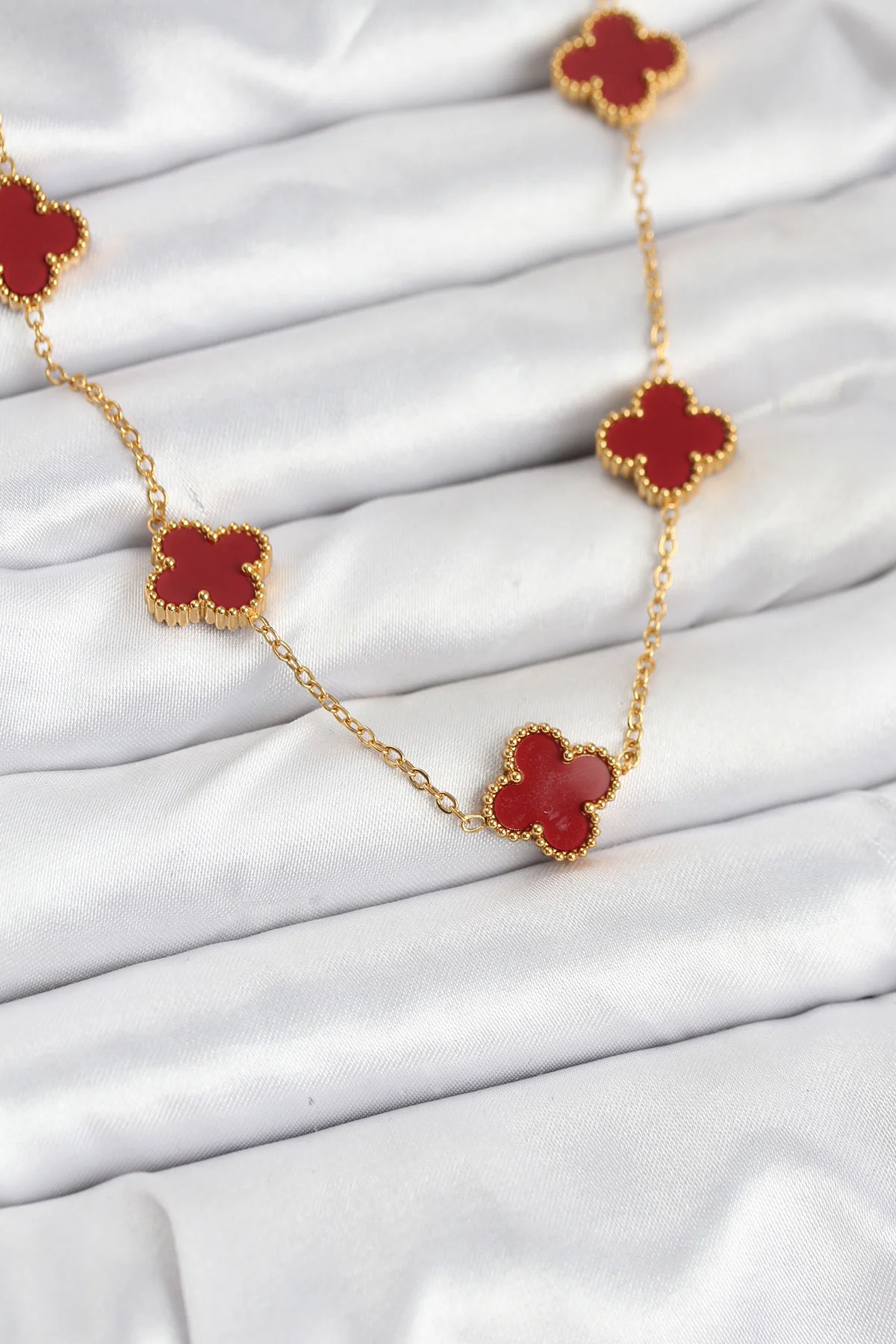 316L Çelik Gold Renk Zincir Bordo Yonca Kadın Kolye -1492