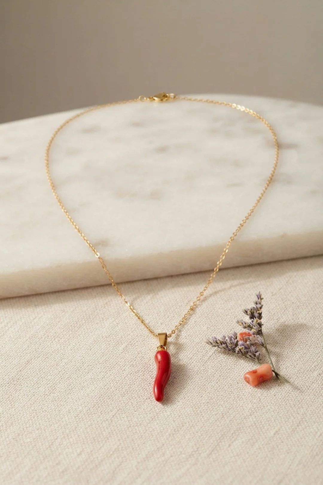 316L Çelik Gold Renk Zincir Kırmızı Kapya Biber Model Kadın Kolye TJ-BKO11240 Fiyatı, Yorumları ve Özellikleri